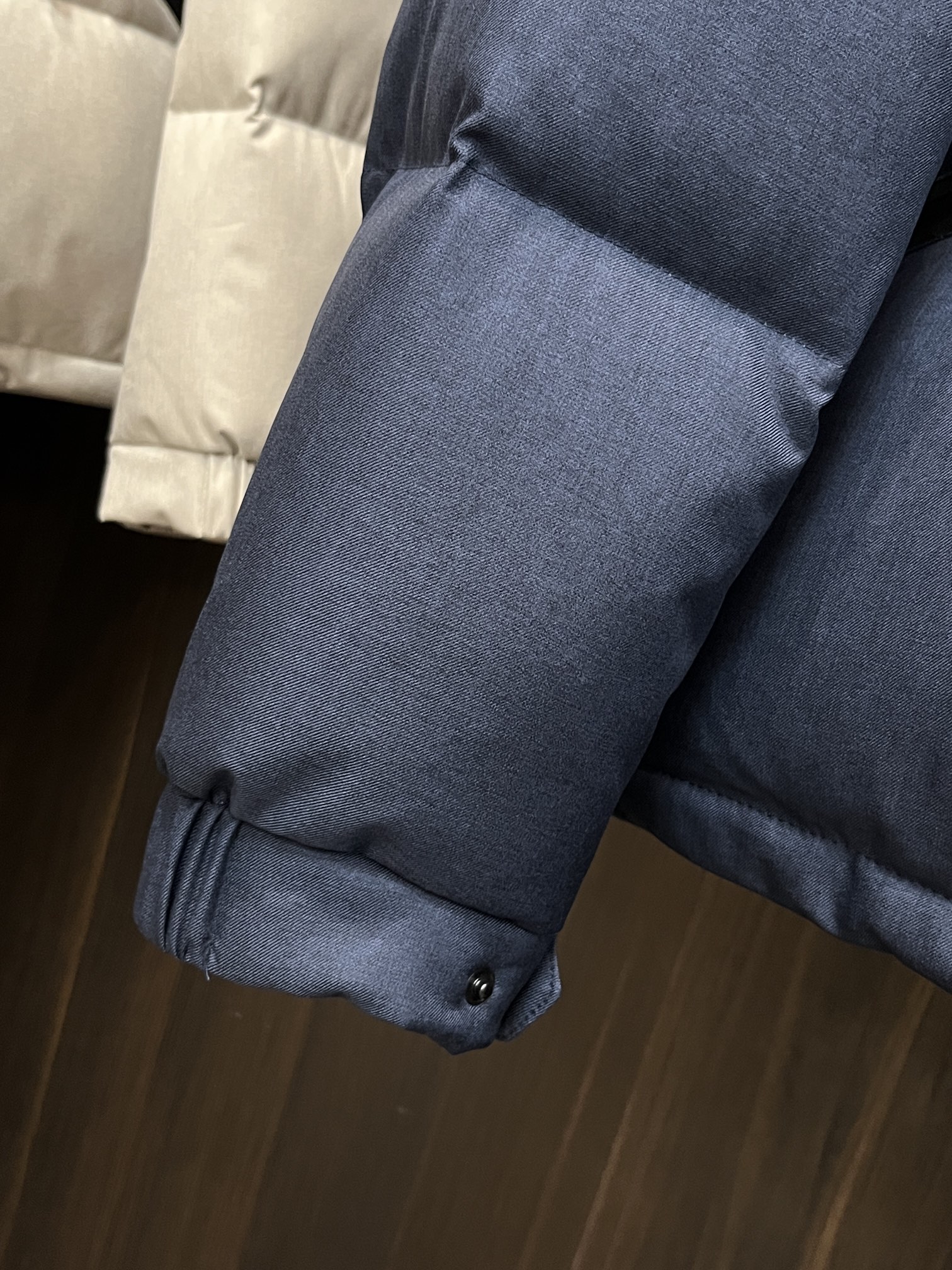 Moncler 蒙口 2025爆款羽绒🍒连帽羽绒，帽可拆，90白鸭绒填充，轻奢顶级休闲潮流外套！尺码/M