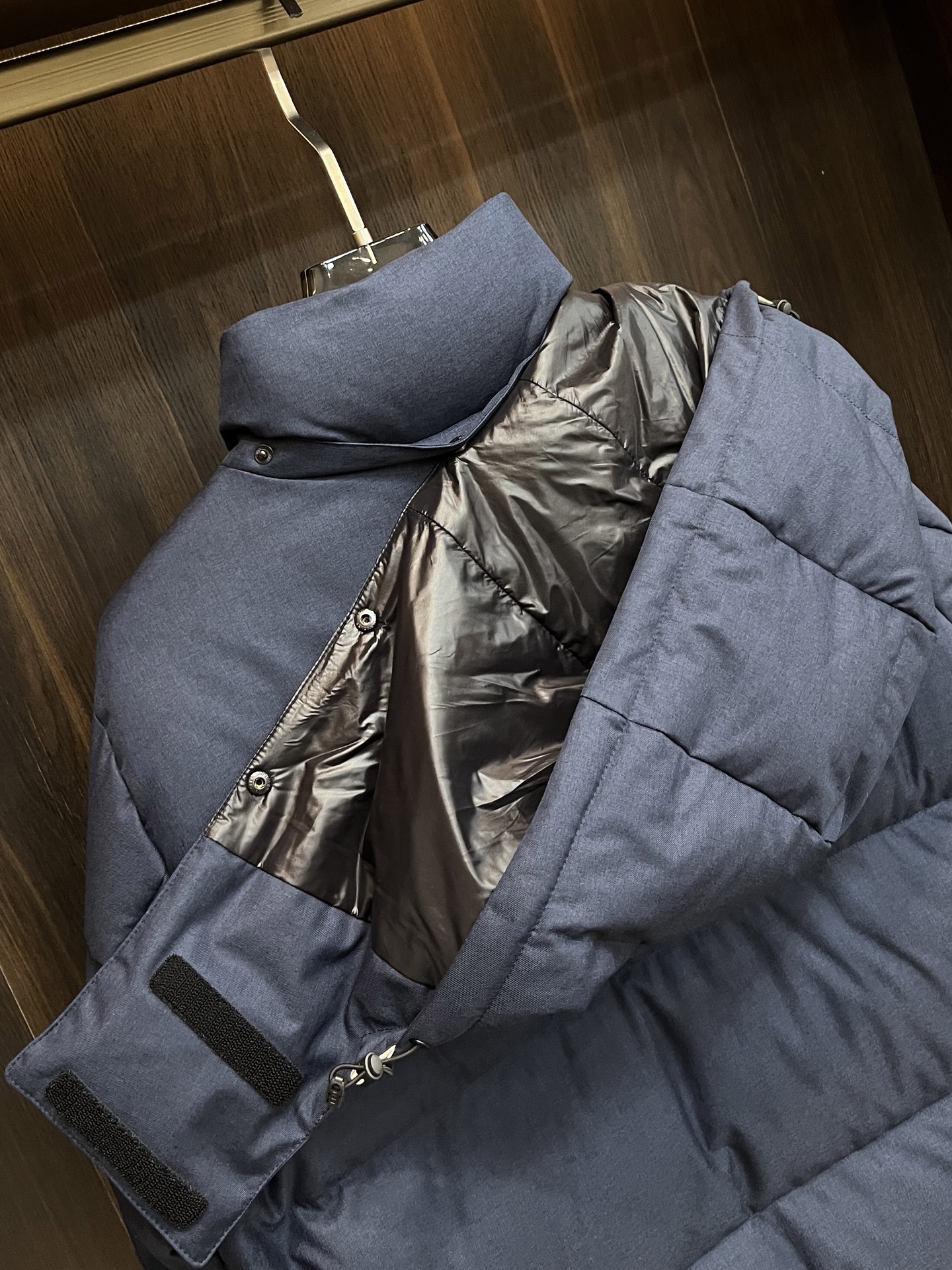 Moncler 蒙口 2025爆款羽绒🍒连帽羽绒，帽可拆，90白鸭绒填充，轻奢顶级休闲潮流外套！尺码/M