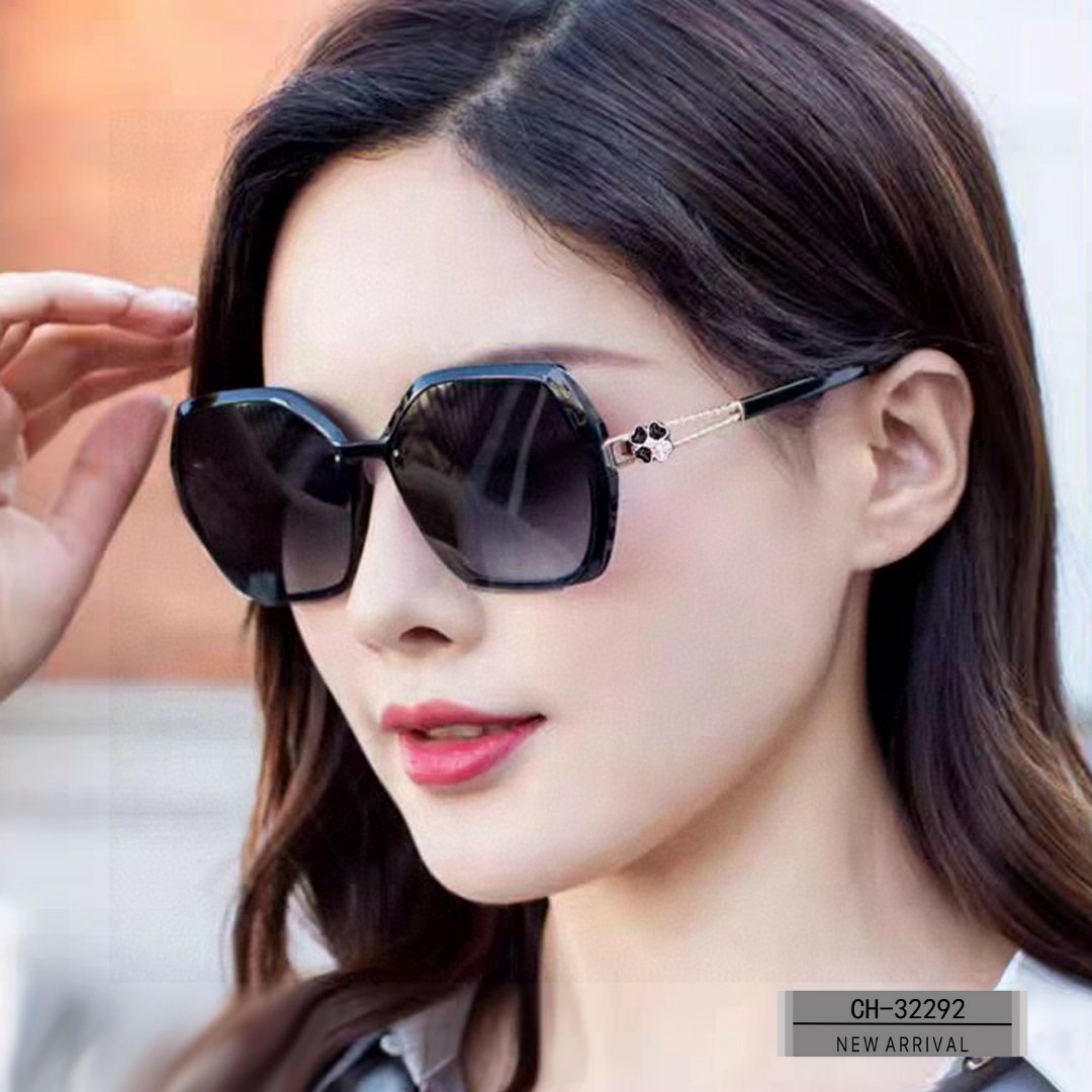 Sellers Online
 Chanel Sunglasses Resin