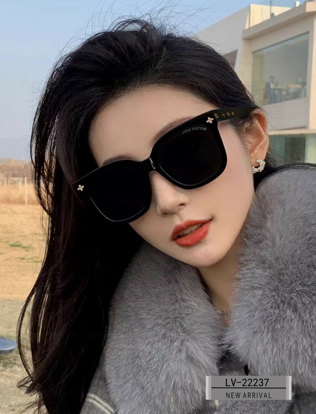 NO:266731,.【Louis Vuitton-LV】.【Polaroid resin lens】.【PC frame is light and comfortable to wear】.【size-13-】.【New sunglasses reduce the burden of strong light, same style as celebrities, block harmful light and prevent radiation, essential products for travel and matching clothes, you can also use it when driving!  Lead the new fashion concept and don't let the sun disturb your interest. Model22237♀】Glasses, sunglasses, sunglasses, glasses, louis vuitton, louis vuitton19860909.【路易威登-LV】 .【宝丽来树脂镜片】 .【PC镜架轻便佩戴舒适】 .【size-13-】 .【新款太阳镜减轻强光负担,明星同款,遮挡有害光线防辐射,出行旅游搭配衣服必备品,开车也可以用哦！引领时尚新概念,不让阳光打扰你的兴致.Model22237♀】眼镜墨镜太阳镜,眼镜,louis vuitton,louis vuitton,glasses