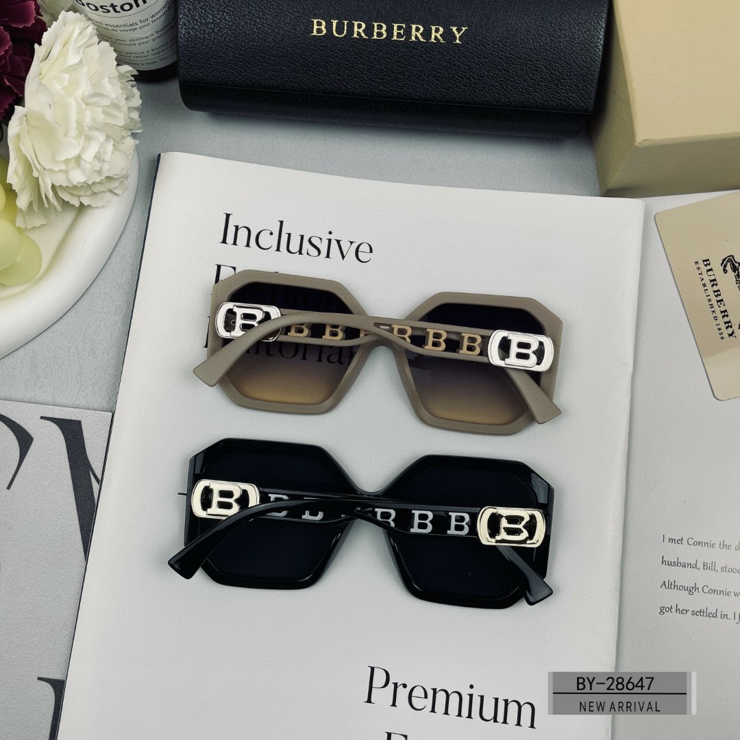 .Burberry-巴宝莉.宝丽来树脂偏光镜片️.TR镜架轻便佩戴舒适.size61-15-150.新款