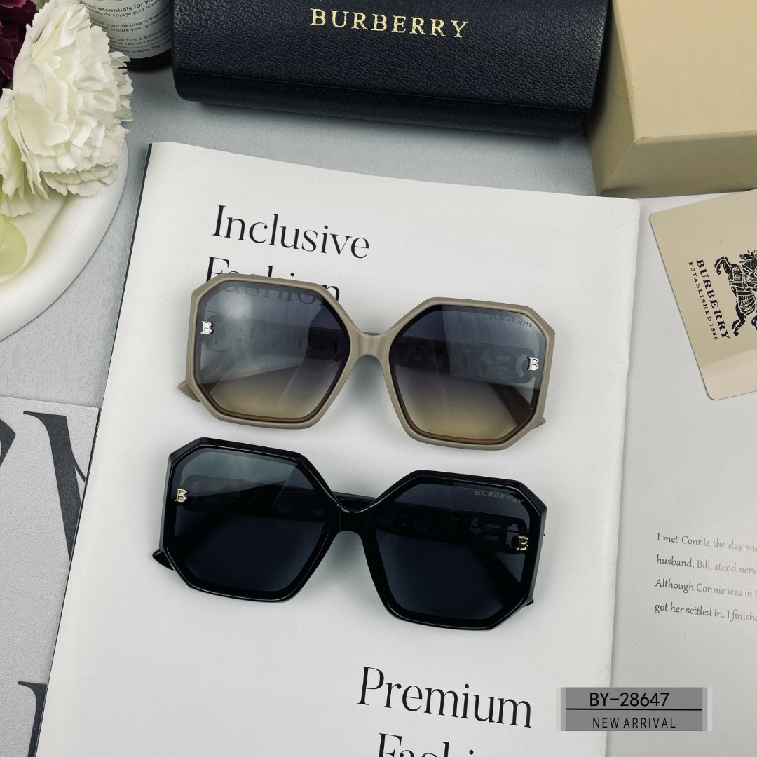 .Burberry-巴宝莉.宝丽来树脂偏光镜片️.TR镜架轻便佩戴舒适.size61-15-150.新款