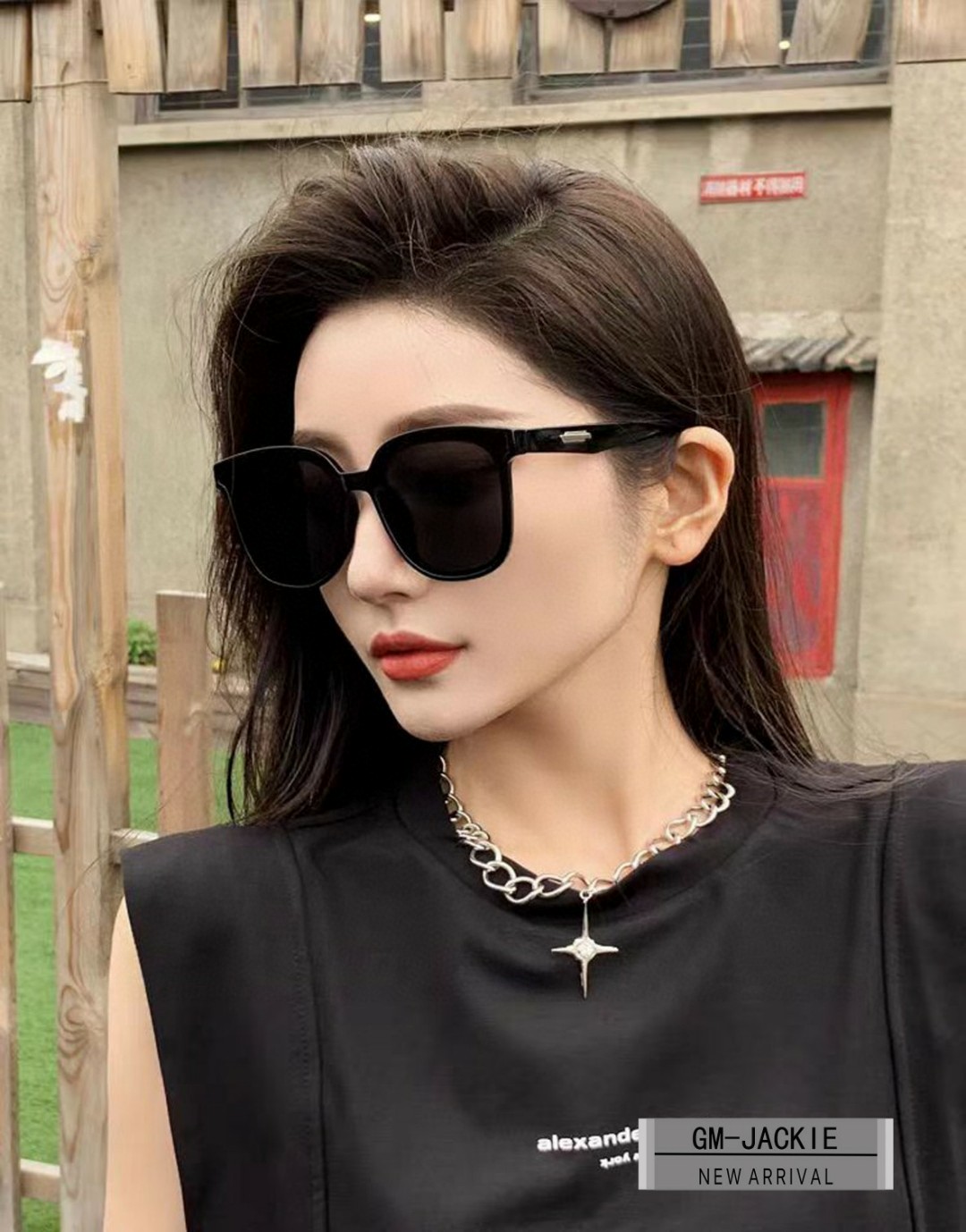 NO:268869,.【Korean V-brand-G M】 .【Polaroid resin lens】 .【TR frame is light and comfortable to wear】 .【size65-18-151,】 .【The same gentlemonster series on the official website of GM, perfect replica one-to-one production, the details are exactly the same as the original, the temple logo is all original, not the ordinary version printed [grin], the material is T R90 ultra-light memory material, Polaroid high-definition polarized lens, fashionable is an indispensable one!  ModelGM-JACKIE♀】Glasses sunglasses sunglasses, glasses19860909.【韩国V牌-G M】 .【宝丽来树脂镜片】 .【TR镜架轻便佩戴舒适】 .【size65-18-151,】 .【GM官网同款gentlemonster系列,完美复刻一比一制造,细节都跟原版一模一样,镜腿logo都是原版的哦,不是普通版本印字的[呲牙],材质T R90超轻记忆料,宝丽来高清偏光镜片 ,时尚的是不可缺少的一款！ModelGM-JACKIE♀】眼镜墨镜太阳镜,眼镜,glasses