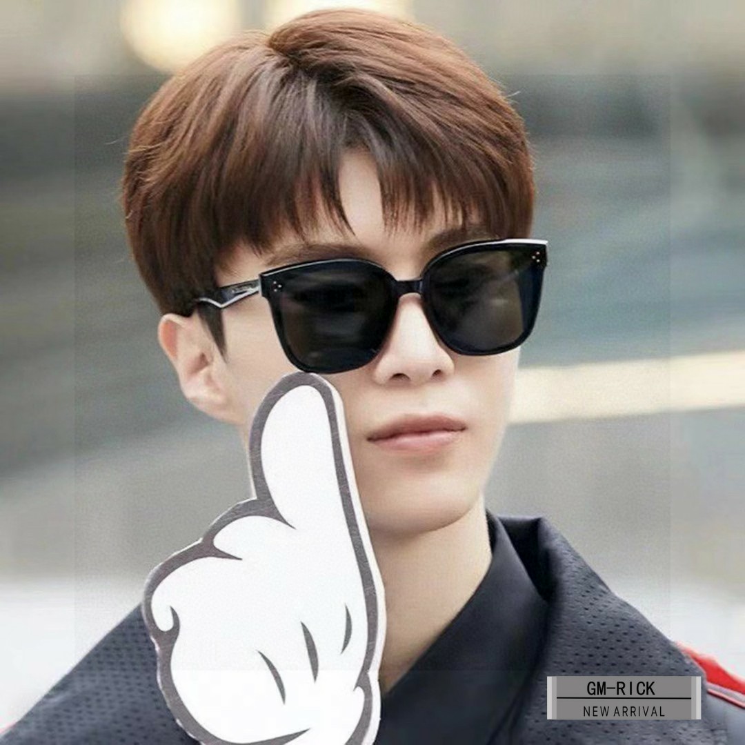 NO:268878,.【Korean V-brand-G M】 .【Polaroid resin lens】 .【TR frame lightweight and comfortable to wear】 .【size65-18-151,】 .【The same gentlemonster series on the official website of GM, perfect replica one-to-one production, the details are exactly the same as the original, the temple logo is all original, not the ordinary version printed [grin], the material is T R90 ultra-light memory material, Polaroid high-definition lens, fashionable is an indispensable one!  ModelGM-RICK♀】Glasses sunglasses sunglasses, glasses19860909.【韩国V牌-G M】 .【宝丽来树脂镜片】 .【TR镜架轻便佩戴舒适】 .【size65-18-151,】 .【GM官网同款gentlemonster系列,完美复刻一比一制造,细节都跟原版一模一样,镜腿logo都是原版的哦,不是普通版本印字的[呲牙],材质T R90超轻记忆料,宝丽来高清镜片 ,时尚的是不可缺少的一款！ModelGM-RICK♀】眼镜墨镜太阳镜,眼镜,glasses