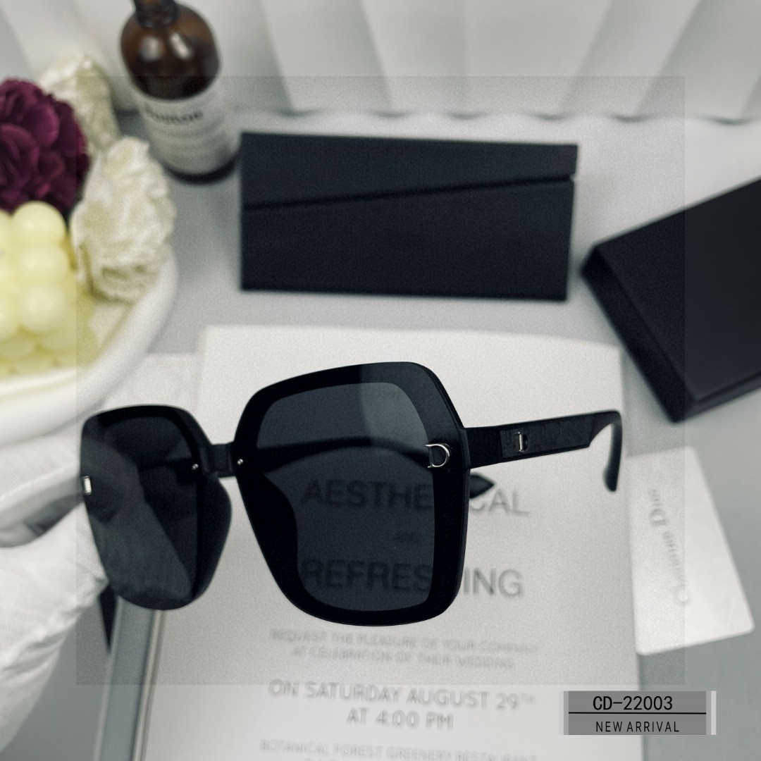    👓.【法国迪奥-DIOR】
         🕶️.【宝丽来树脂偏光镜片】
         ⭐️