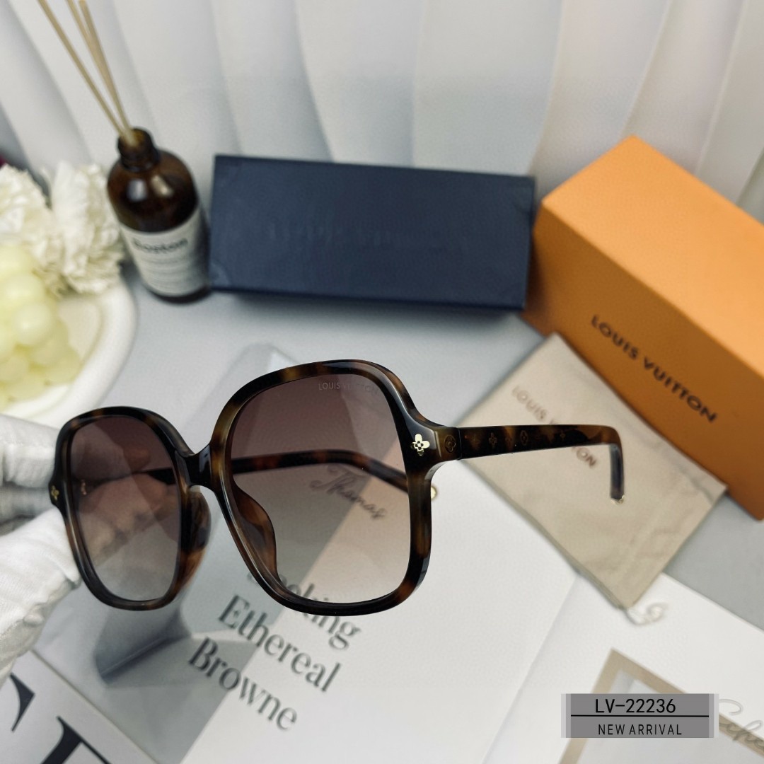   👓.【路易威登-LV】
         🕶.【宝丽来树脂镜片】
         ⭐️.【PC镜架