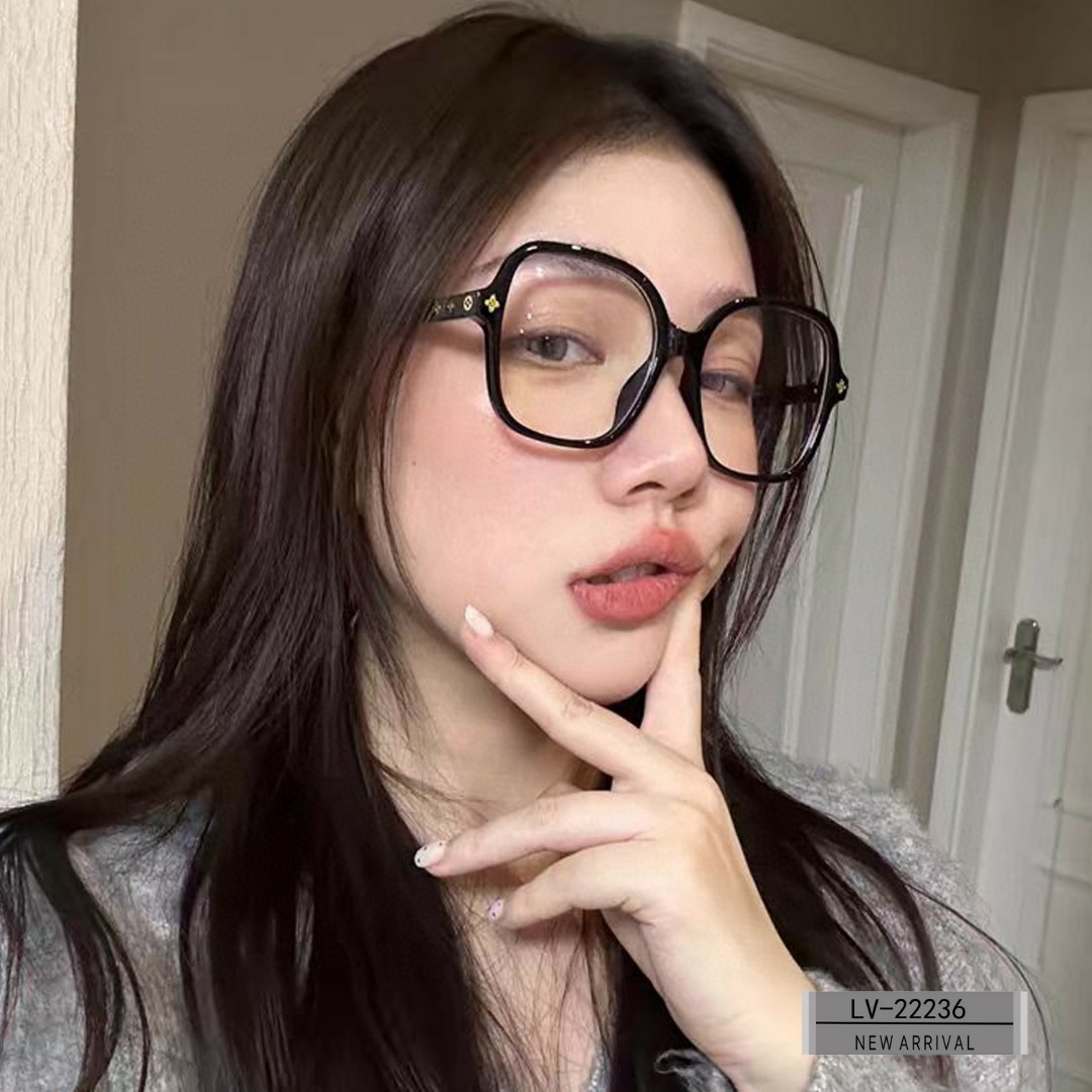   👓.【路易威登-LV】
         🕶.【宝丽来树脂镜片】
         ⭐️.【PC镜架