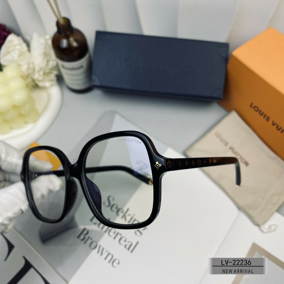   👓.【路易威登-LV】
         🕶.【宝丽来树脂镜片】
         ⭐️.【PC镜架