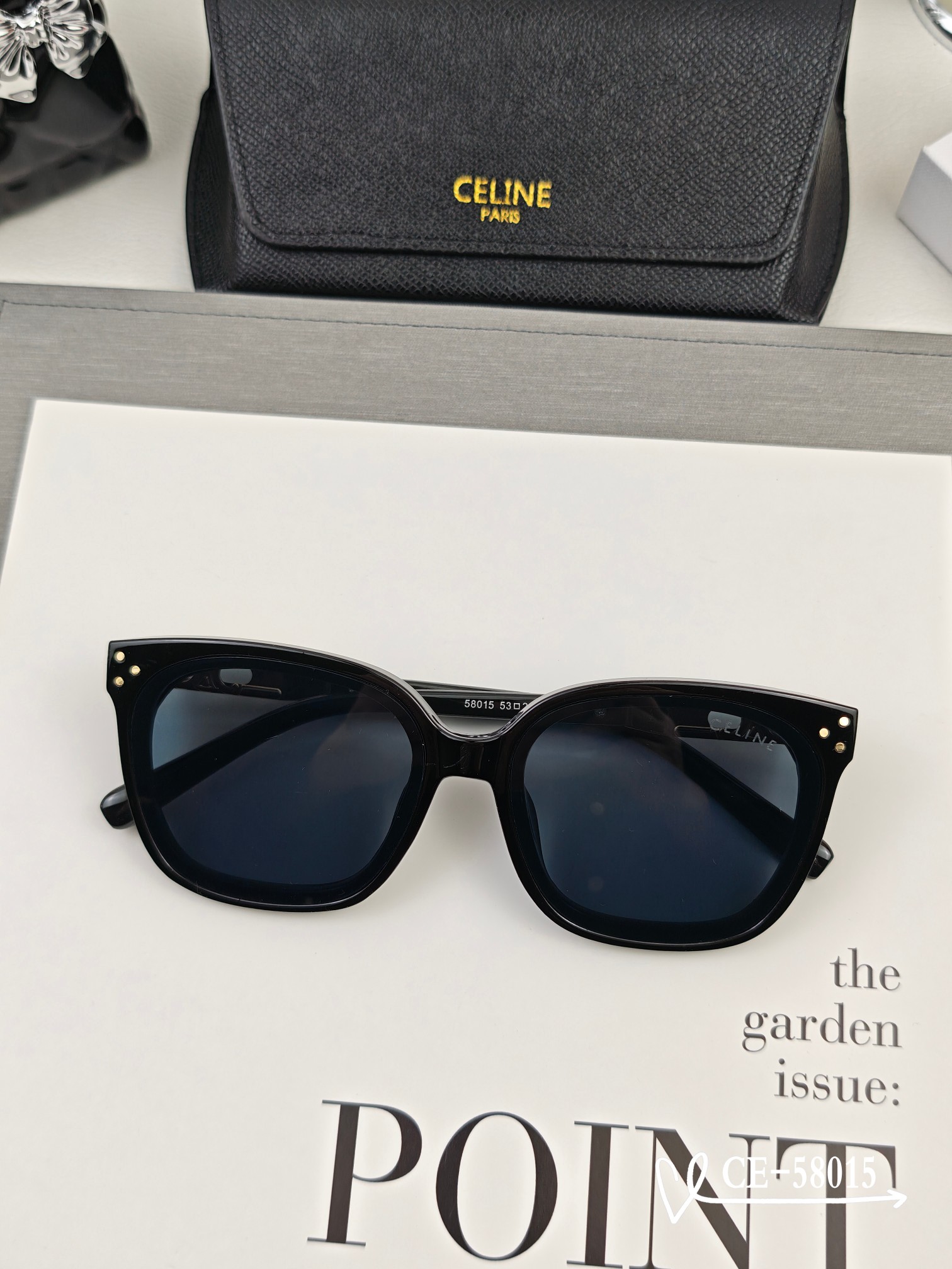   👓.【法国塞林-CELINE】
         🕶️.【宝丽来树脂偏光镜片】
         ⭐