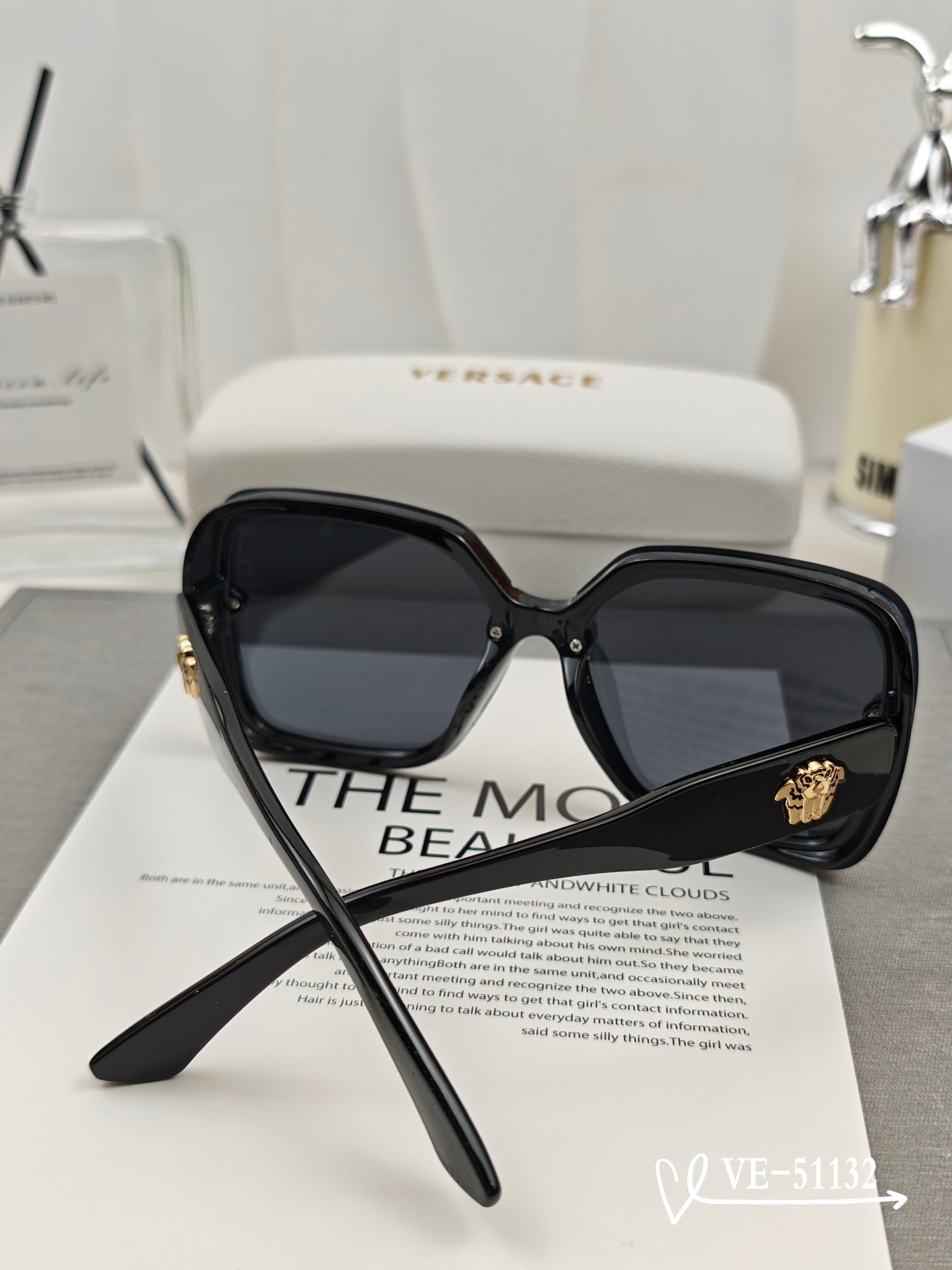 ๐.ใVersace-่ๆๅฒใ
๐ถ๏ธ.ใๅฎไธฝๆฅๆ ่ๅๅ
้็ใ