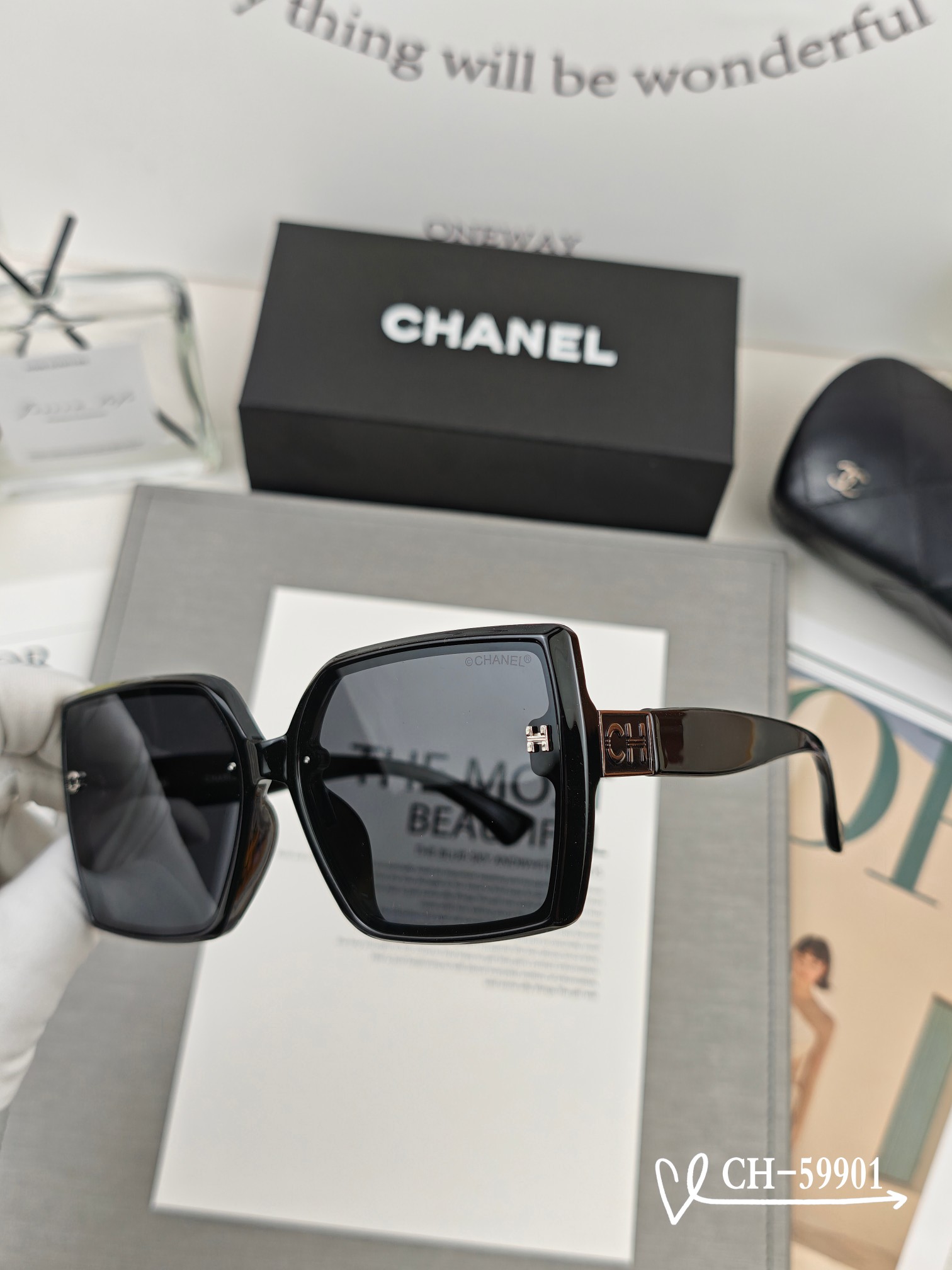   👓.【法国香奈儿-CHANEL】
         🕶.【宝丽来树脂高清镜片】
         ⭐