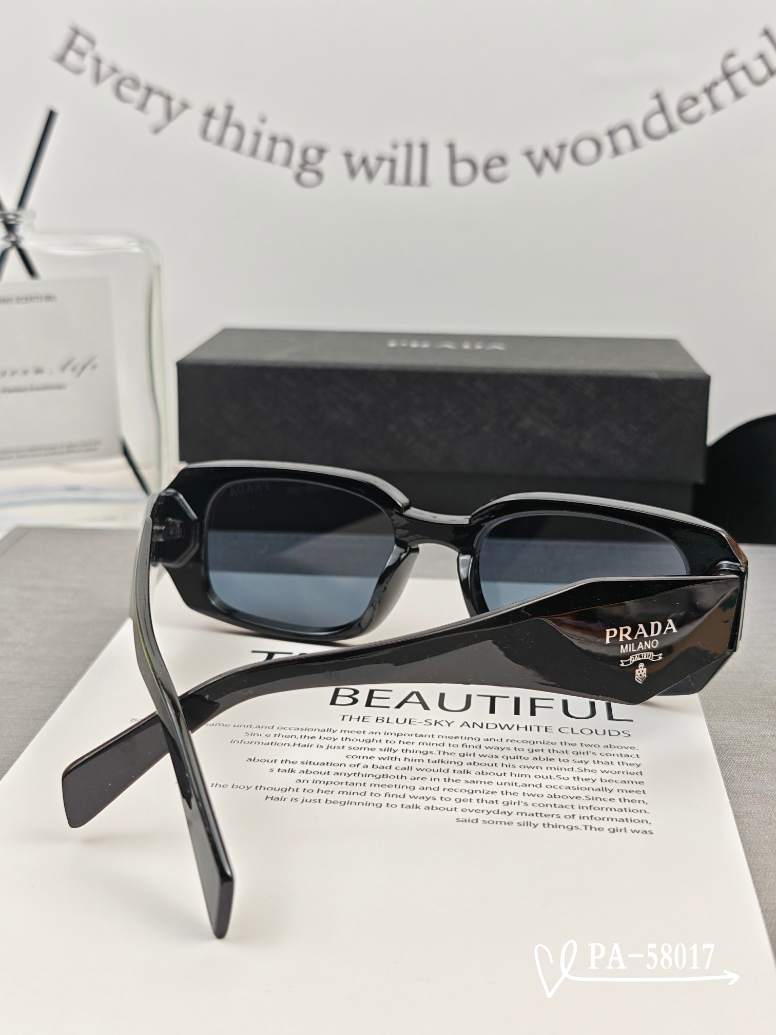   👓.【PRADA-普拉达】
         🕶.【宝丽来树脂镜片】
         ⭐️.【TR