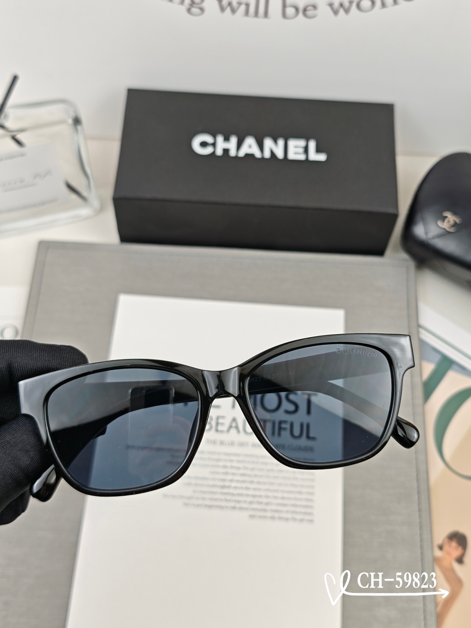   👓.【法国香奈儿-CHANEL】
         🕶.【宝丽来树脂高清镜片】
         ⭐