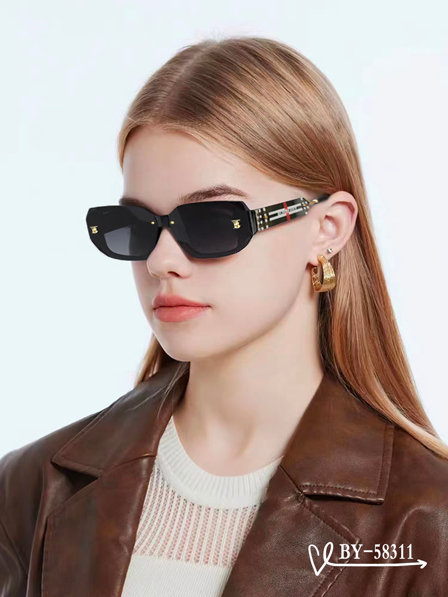   👓.【Burberry-巴宝莉】
         🕶.【宝丽来树脂偏光镜片】
         ⭐