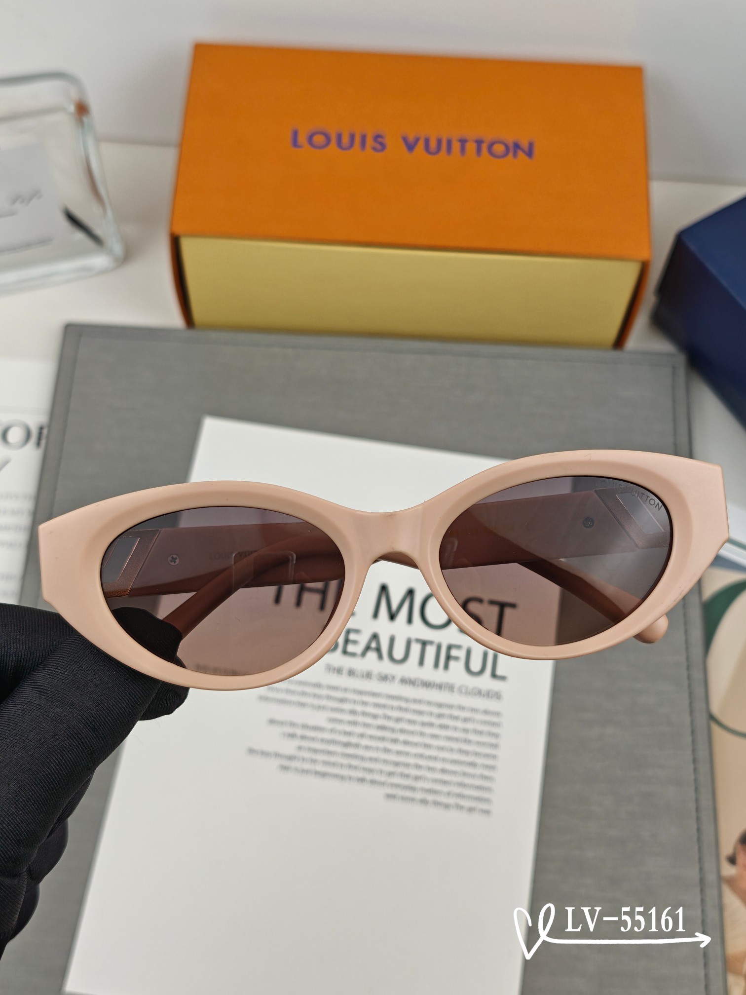  👓.【路易威登-LV】
         🕶.【宝丽来树脂镜片】
         ⭐️.【TR镜架
