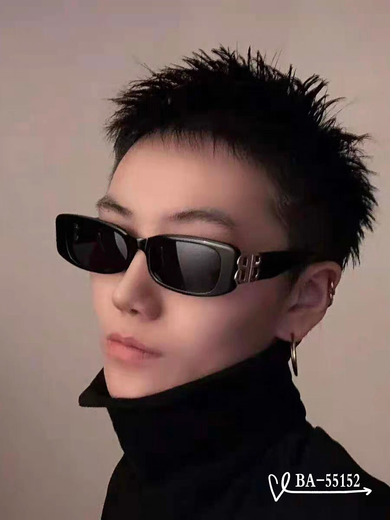   👓.【巴黎世家-Balenciaga】
         🕶.【宝丽来树脂镜片】
         