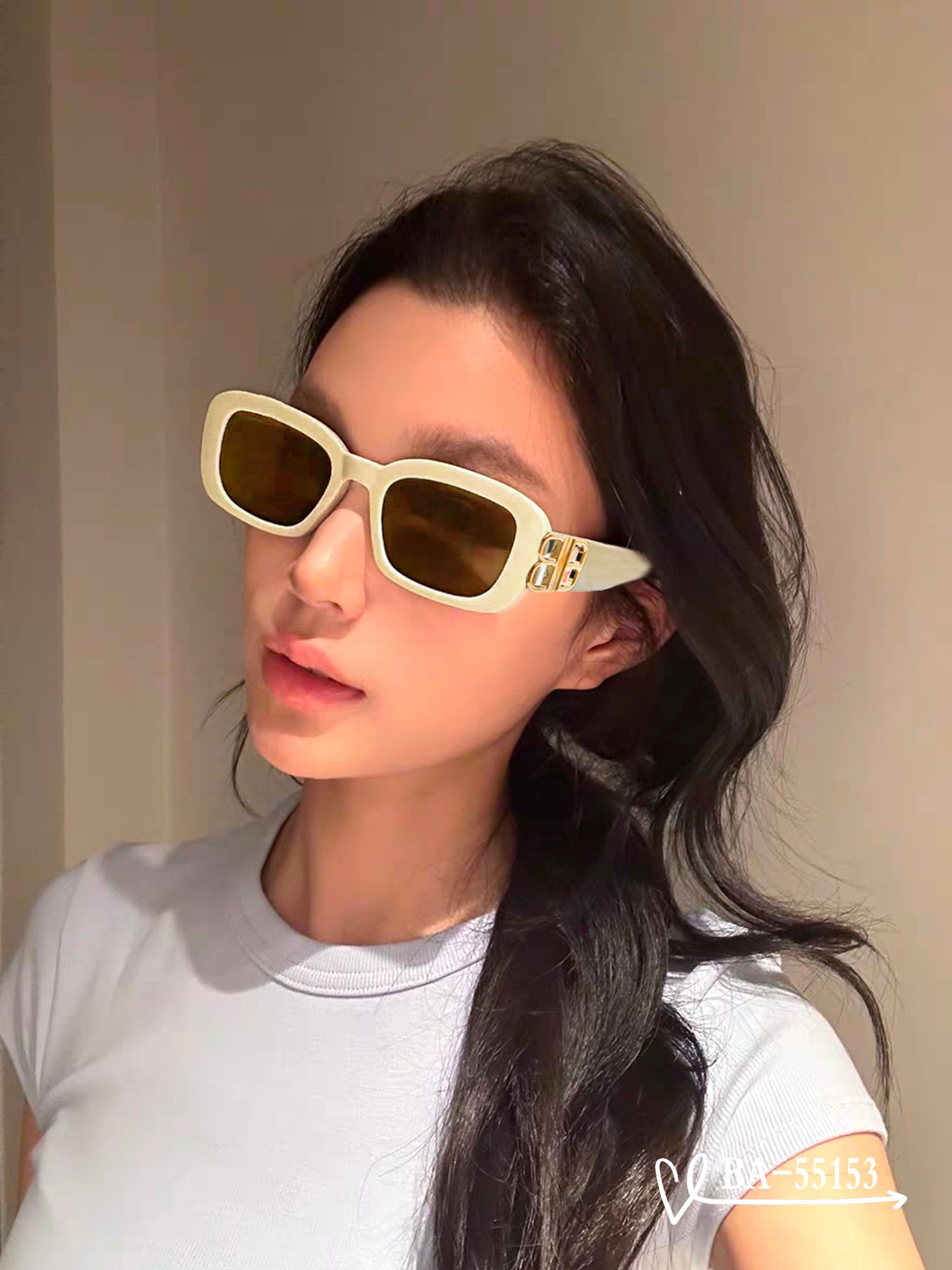 NO:245215,.【Balenciaga-Balenciaga】 .【Polaroid resin lens】 .【TR frame lightweight and comfortable to wear】 .【size-13-145】 .【New sunglasses reduce the burden of strong light, same style as celebrities, block harmful light and prevent radiation, essential products for travel and matching clothes, you can also use it when driving!  Lead the new fashion concept and don't let the sun disturb your interest. Model55153♀】Glasses, sunglasses, sunglasses, glasses, balenciaga, balenciaga19860909.【巴黎世家-Balenciaga】 .【宝丽来树脂镜片】 .【TR镜架轻便佩戴舒适】 .【size-13-145】 .【新款太阳镜减轻强光负担,明星同款,遮挡有害光线防辐射,出行旅游搭配衣服必备品,开车也可以用哦！引领时尚新概念,不让阳光打扰你的兴致.Model55153♀】眼镜墨镜太阳镜,眼镜,balenciaga,balenciaga,glasses