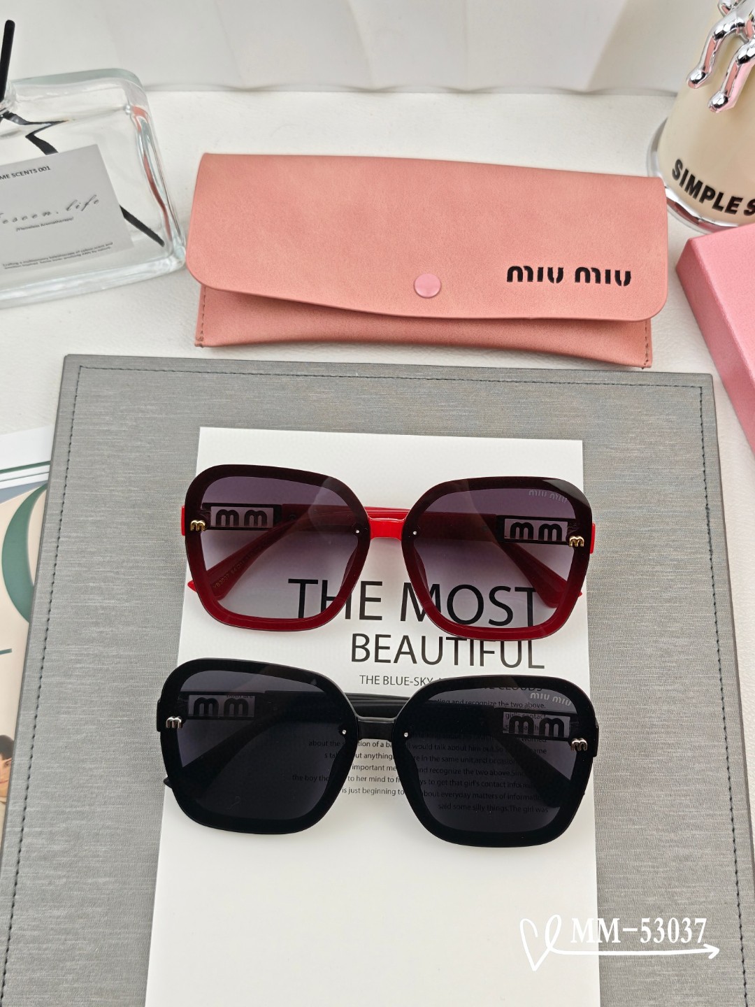   👓.【意大利谬谬-miumiu】
         🕶.【宝丽来树脂偏光镜片】
         ⭐