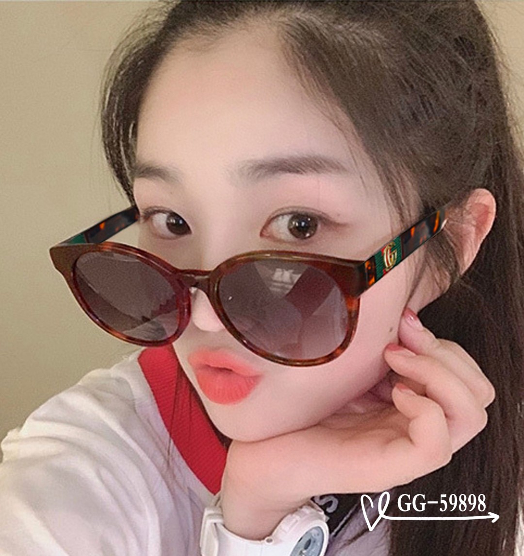 NO:248741,.【Italian Gucci-GUCCI】.【Polaroid resin high-definition lens】.【TR frame-light and comfortable to wear】.【size57-16-148,】.【New GG home sunglasses reduce the burden of strong light, block harmful light and prevent radiation, essential products for travel and matching clothes, you can also use it when driving!  Lead the new fashion concept and don't let the sun disturb your interest.Model59898♀】GlassesSunglassesSunglasses,Glasses,gucci,gucci19860909.【意大利古奇-GUCCI】 .【宝丽来树脂高清镜片】 .【TR镜架-轻便佩戴舒适】 .【size57-16-148,】 .【新款GG家太阳镜减轻强光负担,遮挡有害光线防辐射,出行旅游搭配衣服必备品,开车也可以用哦！引领时尚新概念,不让阳光打扰你的兴致.Model59898♀】眼镜墨镜太阳镜,眼镜,gucci,gucci,glasses