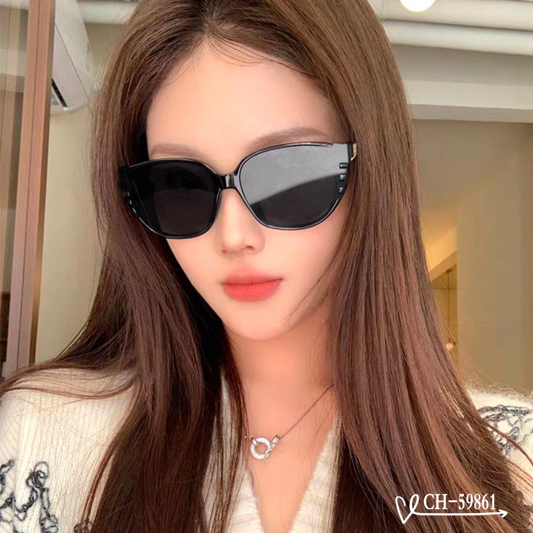 NO:248755,.【French Chanel-CHANEL】.【Polaroid resin high-definition lens】.【TR frame-light and comfortable to wear】.【size63-17-140】.【New small-scented sunglasses reduce the burden of strong light, block harmful light and prevent radiation, essential products for travel and clothes, and you can also use it when driving!  Brand philosophy - popular is fleeting, and style is forever. A must-have when going out!  Model59861♀】Glasses, sunglasses, sunglasses, glasses, chanel, chanel19860909.【法国香奈儿-CHANEL】 .【宝丽来树脂高清镜片】 .【TR镜架-轻便佩戴舒适】 .【size63-17-140】 .【新款小香太阳镜减轻强光负担,遮挡有害光线防辐射,出行旅游搭配衣服必备品,开车也可以用哦！品牌理念-流行稍纵即逝,风格永存.出门必备哦！Model59861♀】眼镜墨镜太阳镜,眼镜,chanel,chanel,glasses