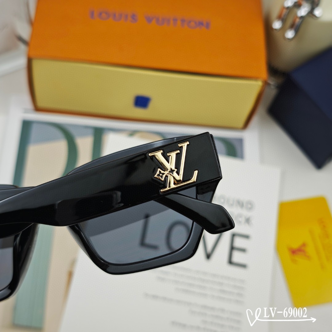   👓.【路易威登-LV】
         🕶.【宝丽来树脂镜片】
         ⭐️.【TR镜架