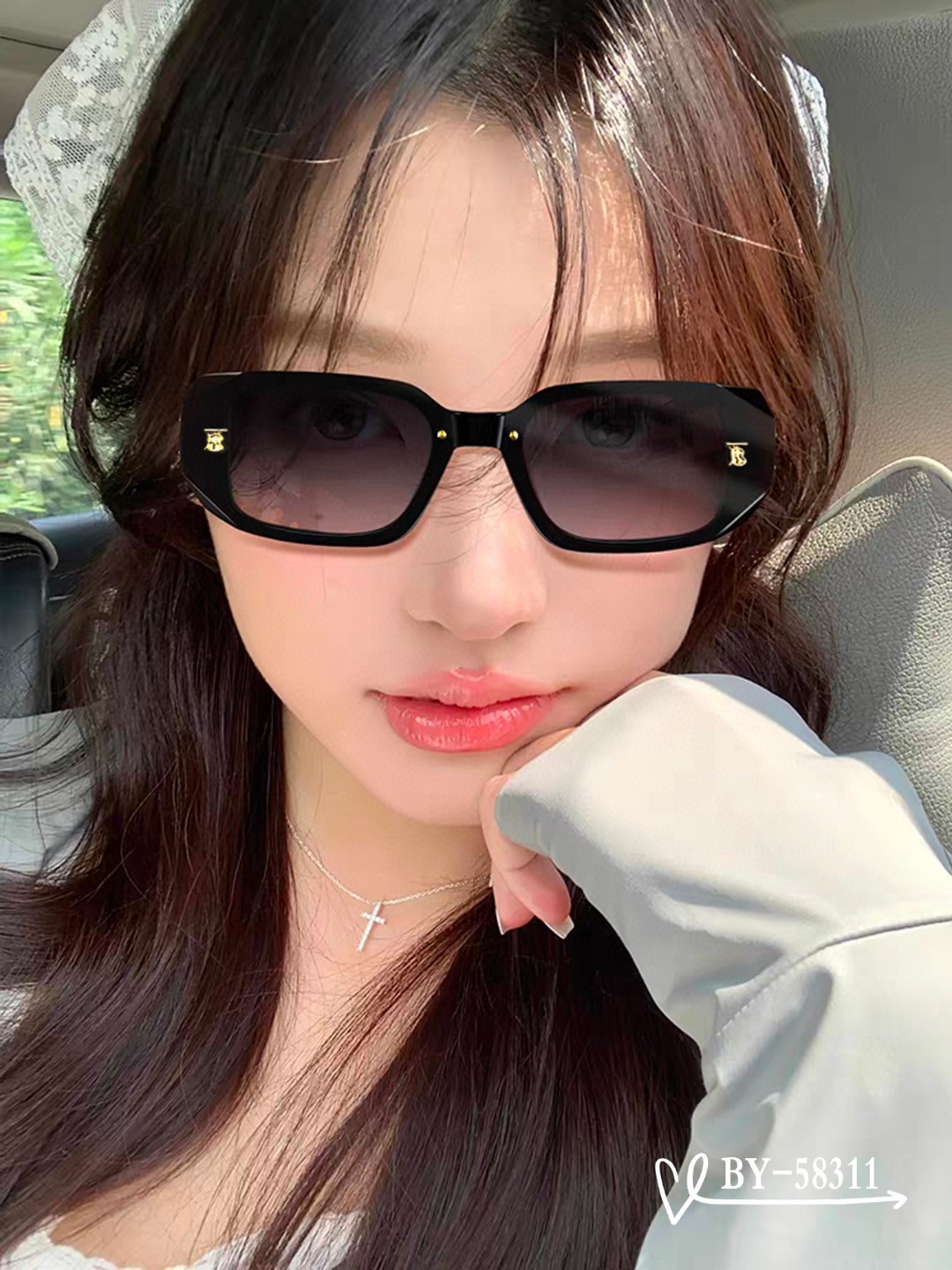   👓.【Burberry-巴宝莉】
         🕶.【宝丽来树脂偏光镜片】
         ⭐