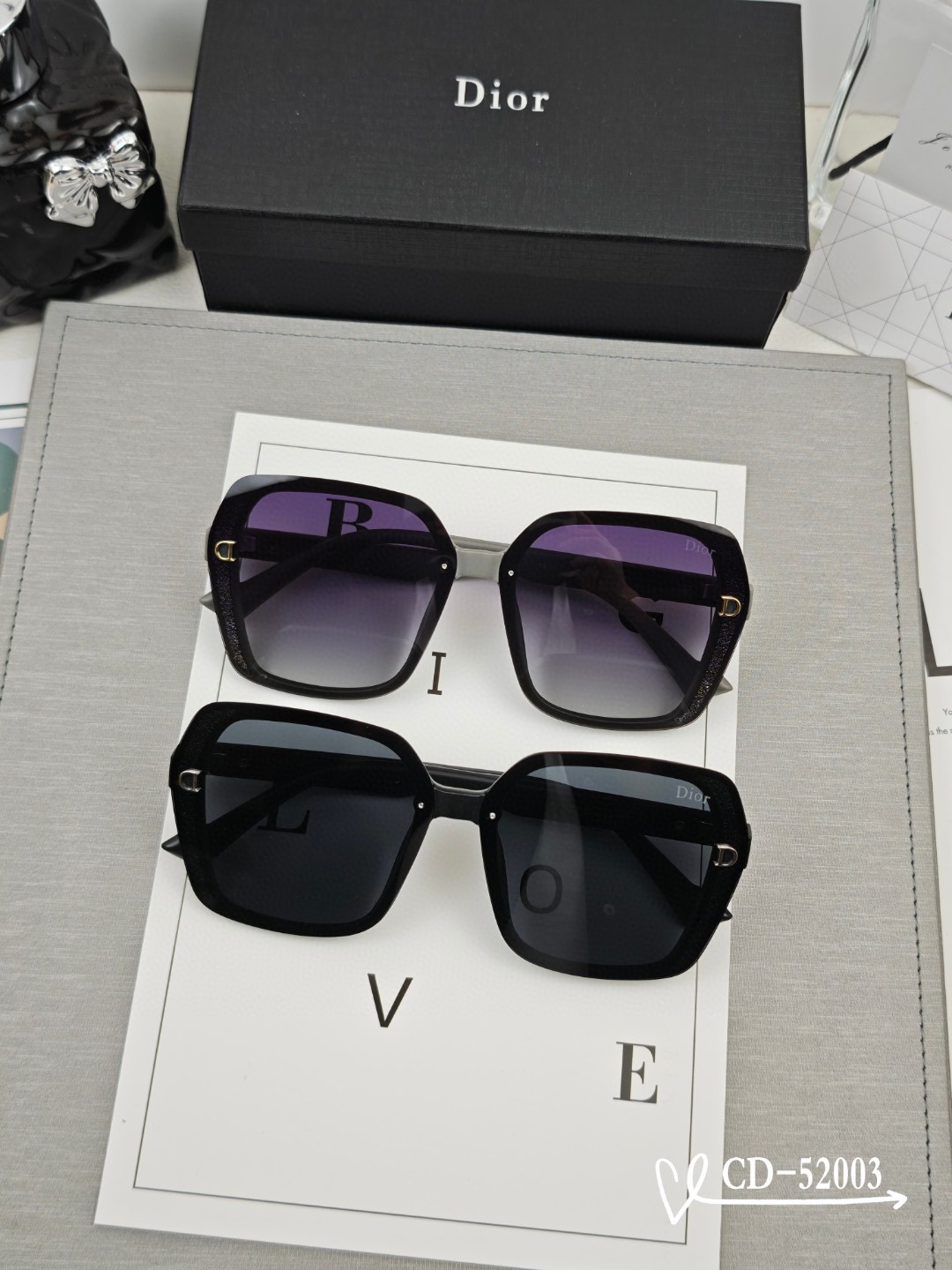    👓.【法国迪奥-DIOR】
         🕶️.【宝丽来树脂偏光镜片】
         ⭐️