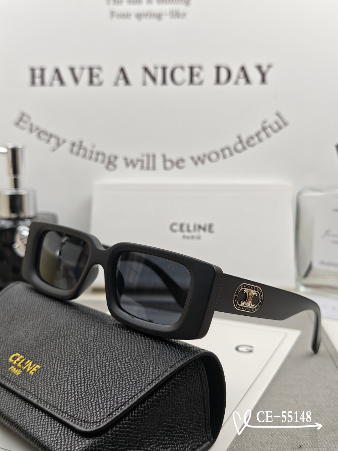   👓.【法国塞林-CELINE】
         🕶️.【宝丽来树脂偏光镜片】
         ⭐