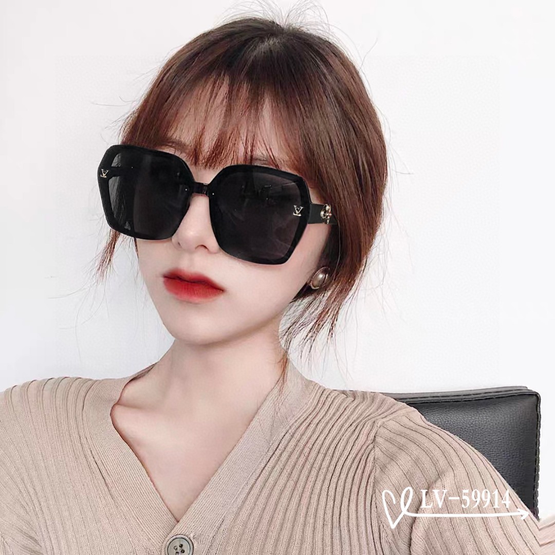 NO:252734,.【Louis Vuitton-LV】.【Polaroid resin lens】.【TR frame is light and comfortable to wear】.【size-13-145】.【New sunglasses reduce the burden of strong light, same style as celebrities, block harmful light and prevent radiation, essential products for travel and matching clothes, you can also use it when driving!  Lead the new concept of fashion and don't let the sun disturb your interest.Model59914♀】Glasses, sunglasses, sunglasses, glasses, louis vuitton, louis vuitton19860909.【路易威登-LV】 .【宝丽来树脂镜片】 .【TR镜架轻便佩戴舒适】 .【size-13-145】 .【新款太阳镜减轻强光负担,明星同款,遮挡有害光线防辐射,出行旅游搭配衣服必备品,开车也可以用哦！引领时尚新概念,不让阳光打扰你的兴致.Model59914♀】眼镜墨镜太阳镜,眼镜,louis vuitton,louis vuitton,glasses