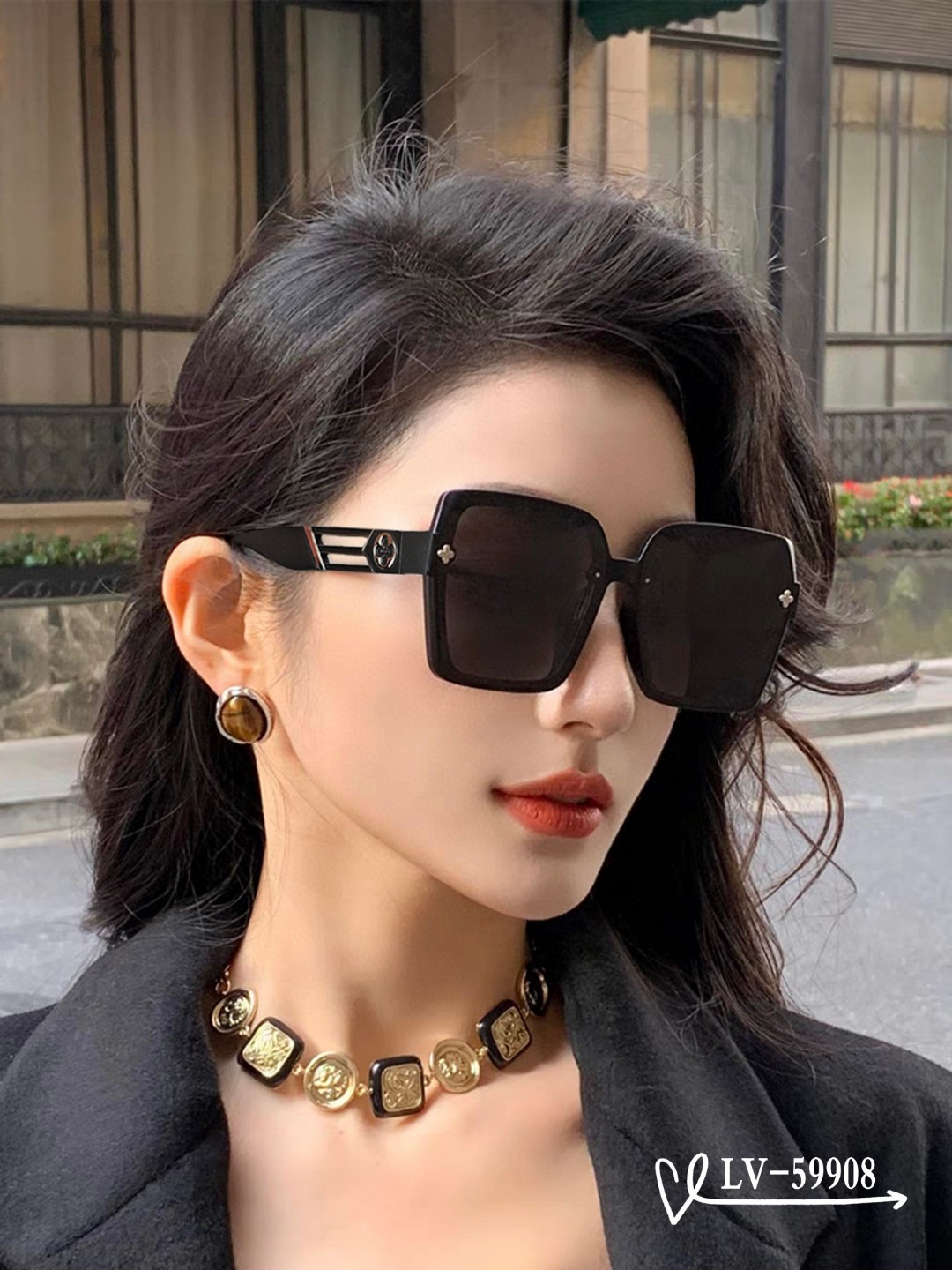   👓.【路易威登-LV】
         🕶.【宝丽来树脂镜片】
         ⭐️.【TR镜架