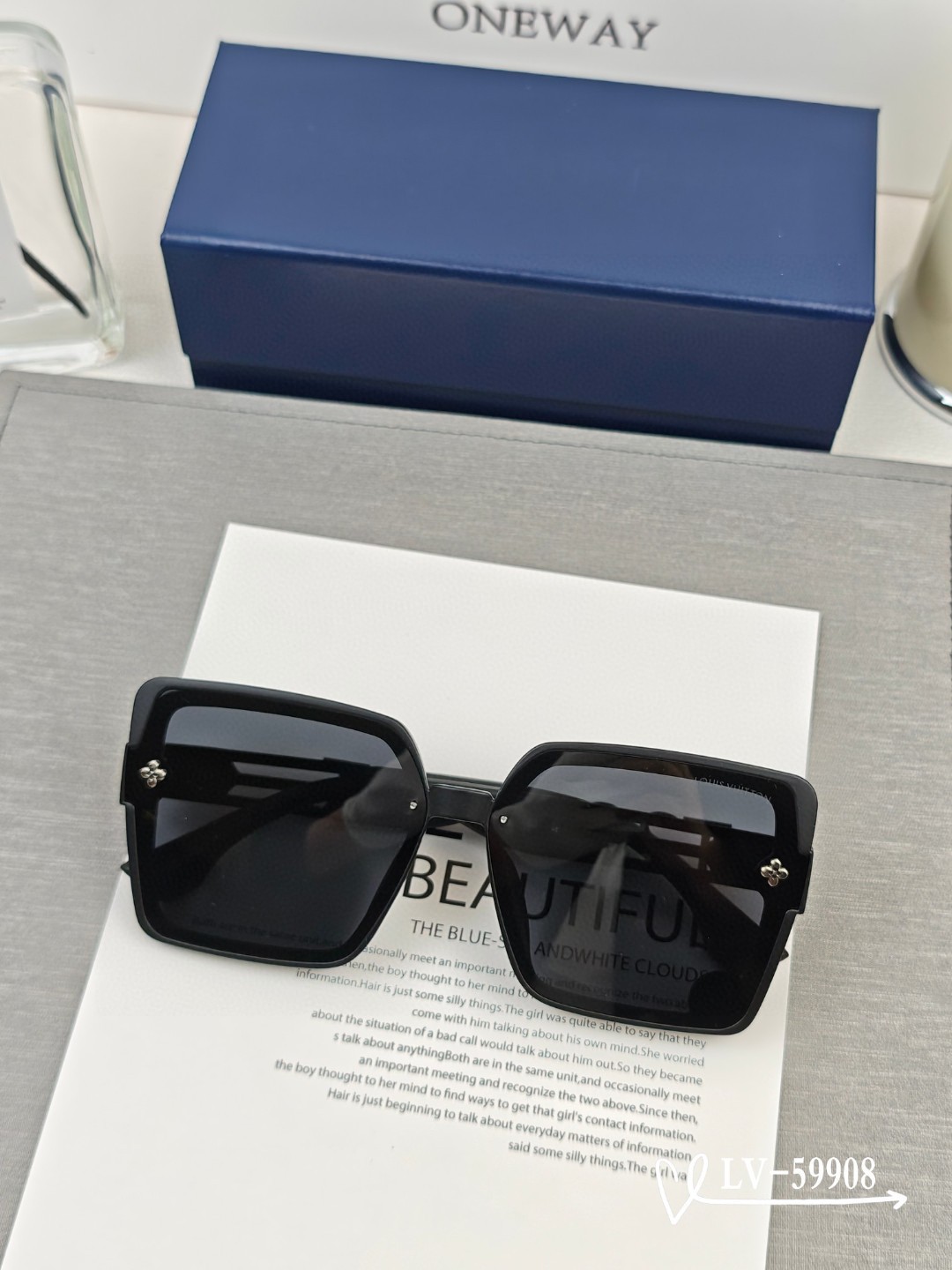   👓.【路易威登-LV】
         🕶.【宝丽来树脂镜片】
         ⭐️.【TR镜架