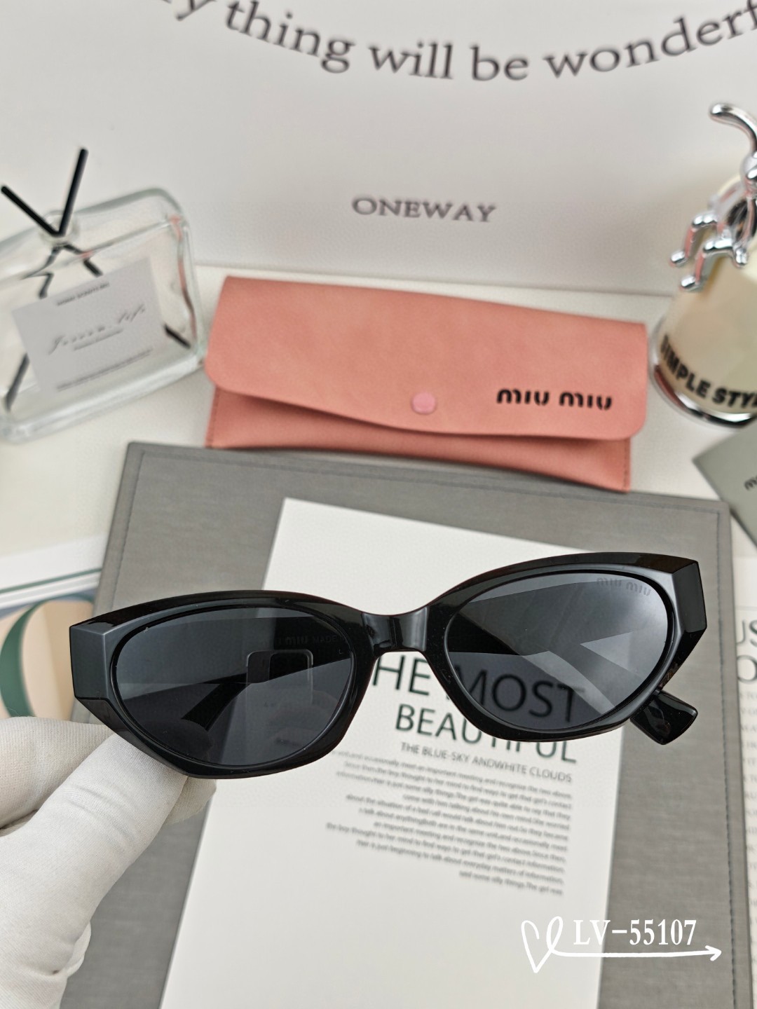   👓.【意大利谬谬-miumiu】
         🕶.【宝丽来树脂偏光镜片】
         ⭐