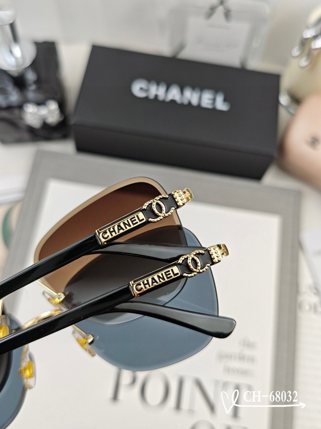   👓.【法国香奈儿-CHANEL】
         🕶.【宝丽来树脂高清镜片】
         ⭐
