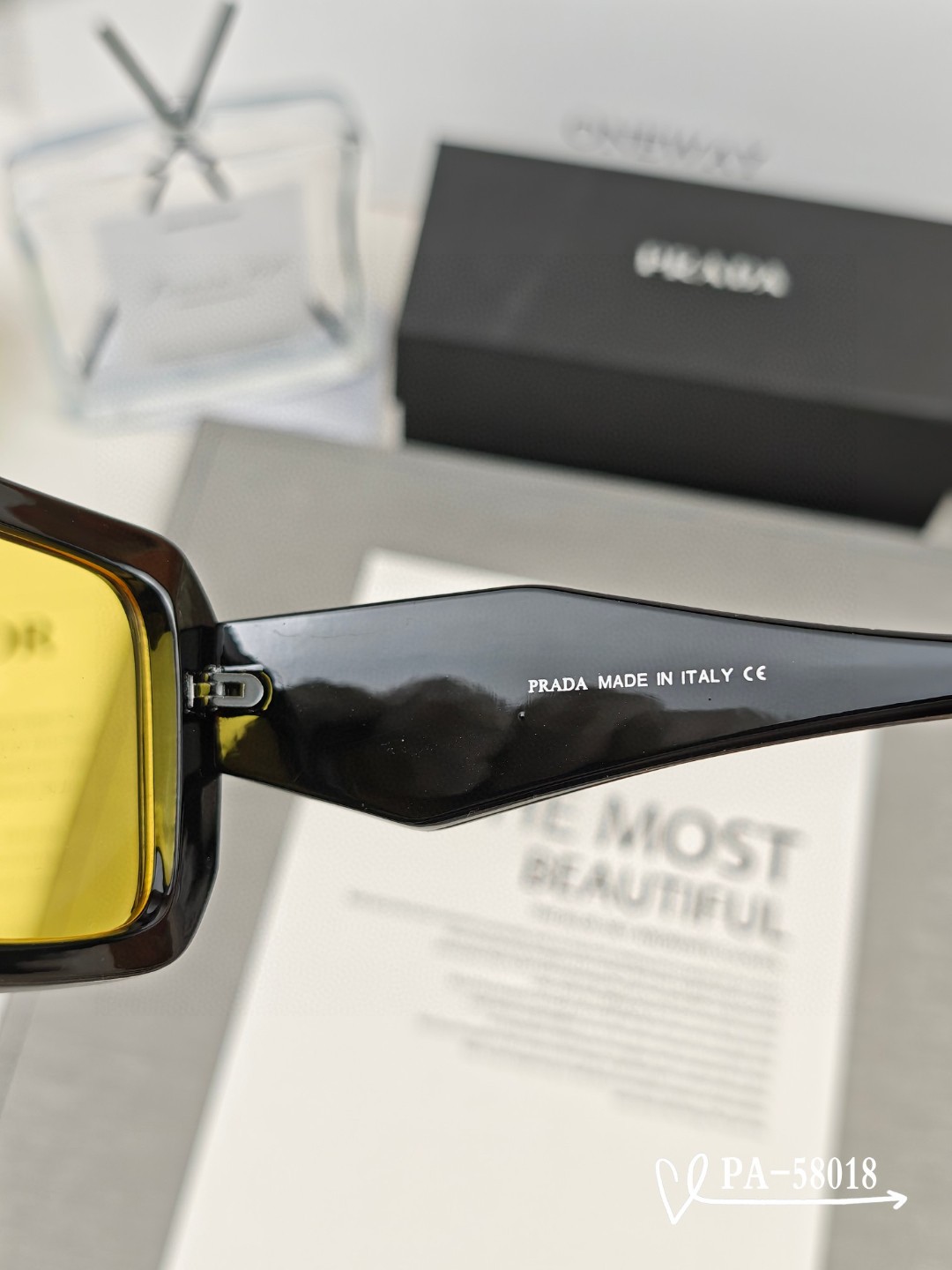   👓.【PRADA-普拉达】
         🕶.【宝丽来树脂镜片】
         ⭐️.【TR