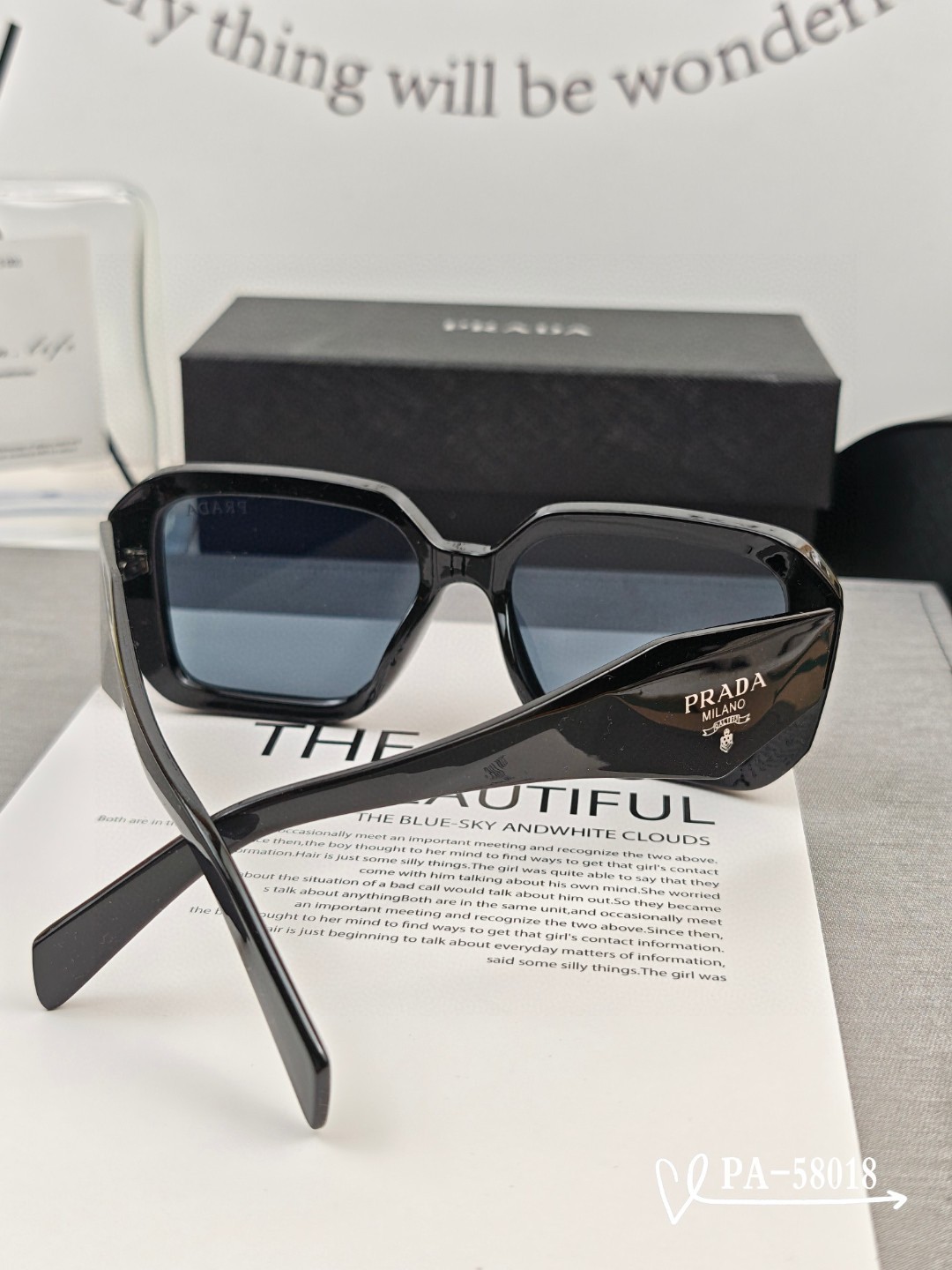   👓.【PRADA-普拉达】
         🕶.【宝丽来树脂镜片】
         ⭐️.【TR