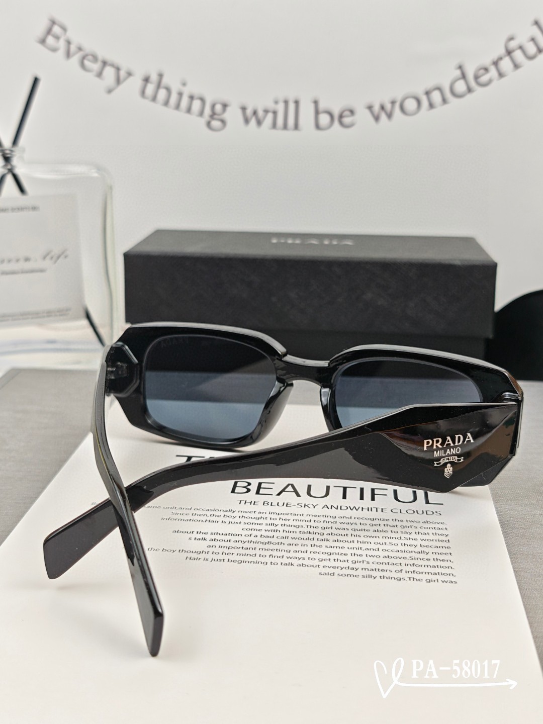   👓.【PRADA-普拉达】
         🕶.【宝丽来树脂镜片】
         ⭐️.【TR