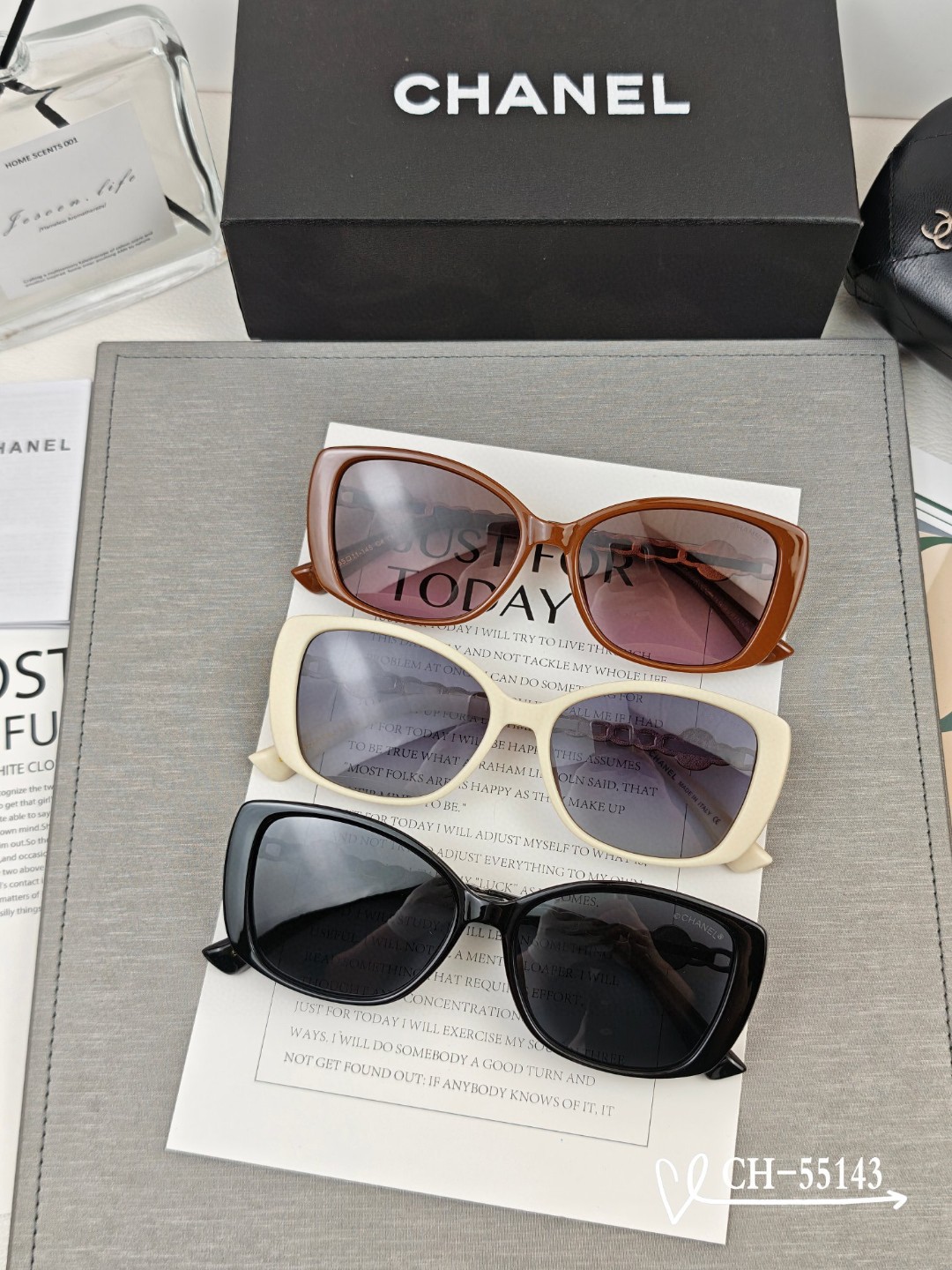   👓.【法国香奈儿-CHANEL】
         🕶.【宝丽来树脂高清镜片】
         ⭐