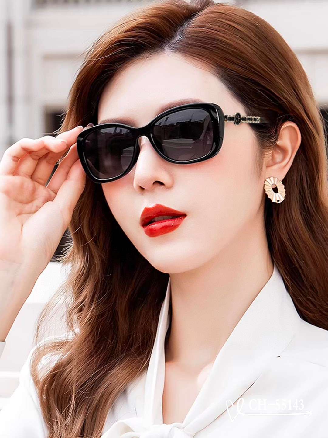   👓.【法国香奈儿-CHANEL】
         🕶.【宝丽来树脂高清镜片】
         ⭐