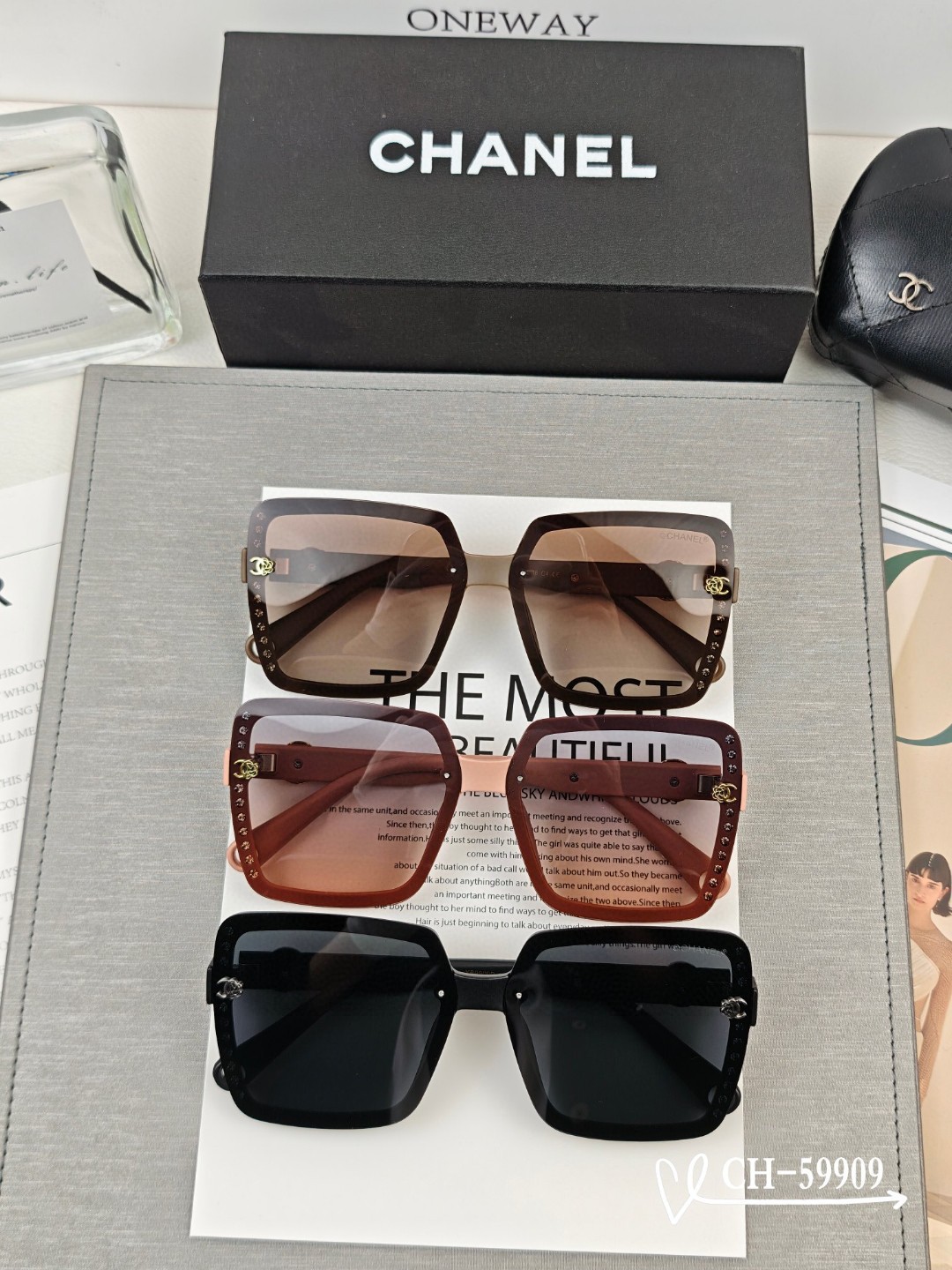   👓.【法国香奈儿-CHANEL】
         🕶.【宝丽来树脂高清镜片】
         ⭐