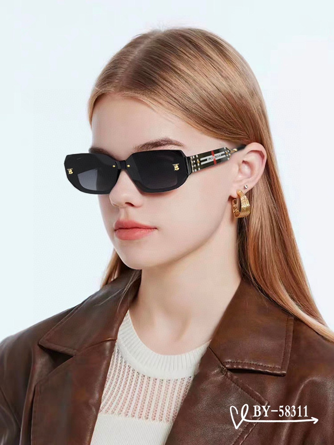   👓.【Burberry-巴宝莉】
         🕶.【宝丽来树脂偏光镜片】
         ⭐