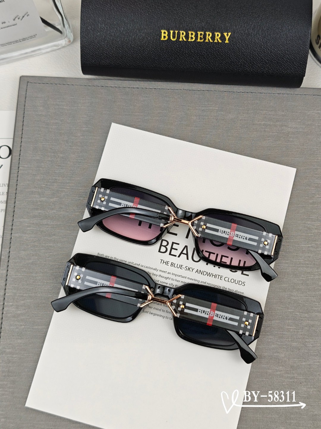   👓.【Burberry-巴宝莉】
         🕶.【宝丽来树脂偏光镜片】
         ⭐