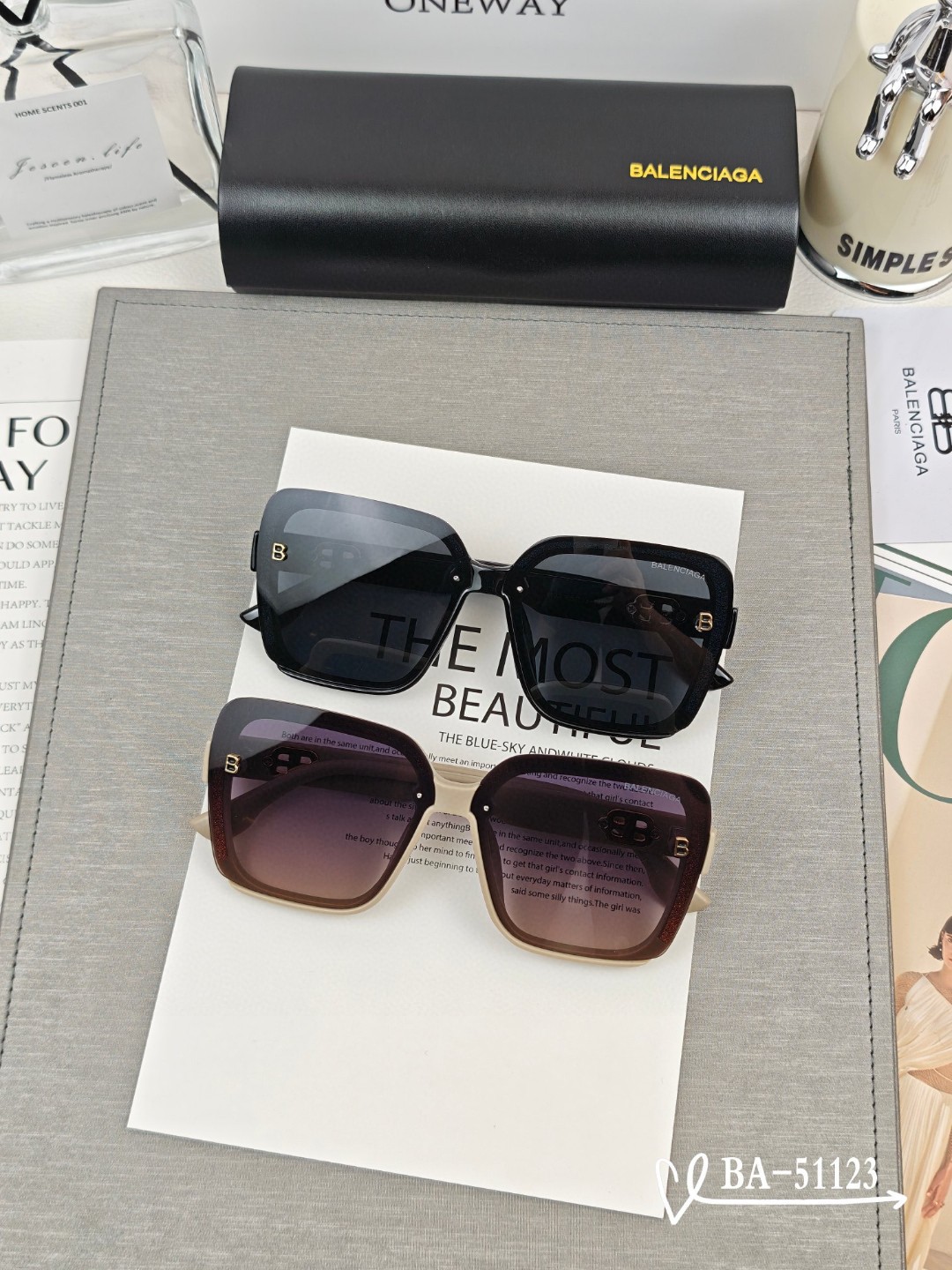  👓.【巴黎世家-Balenciaga】
         🕶.【宝丽来树脂镜片】
         