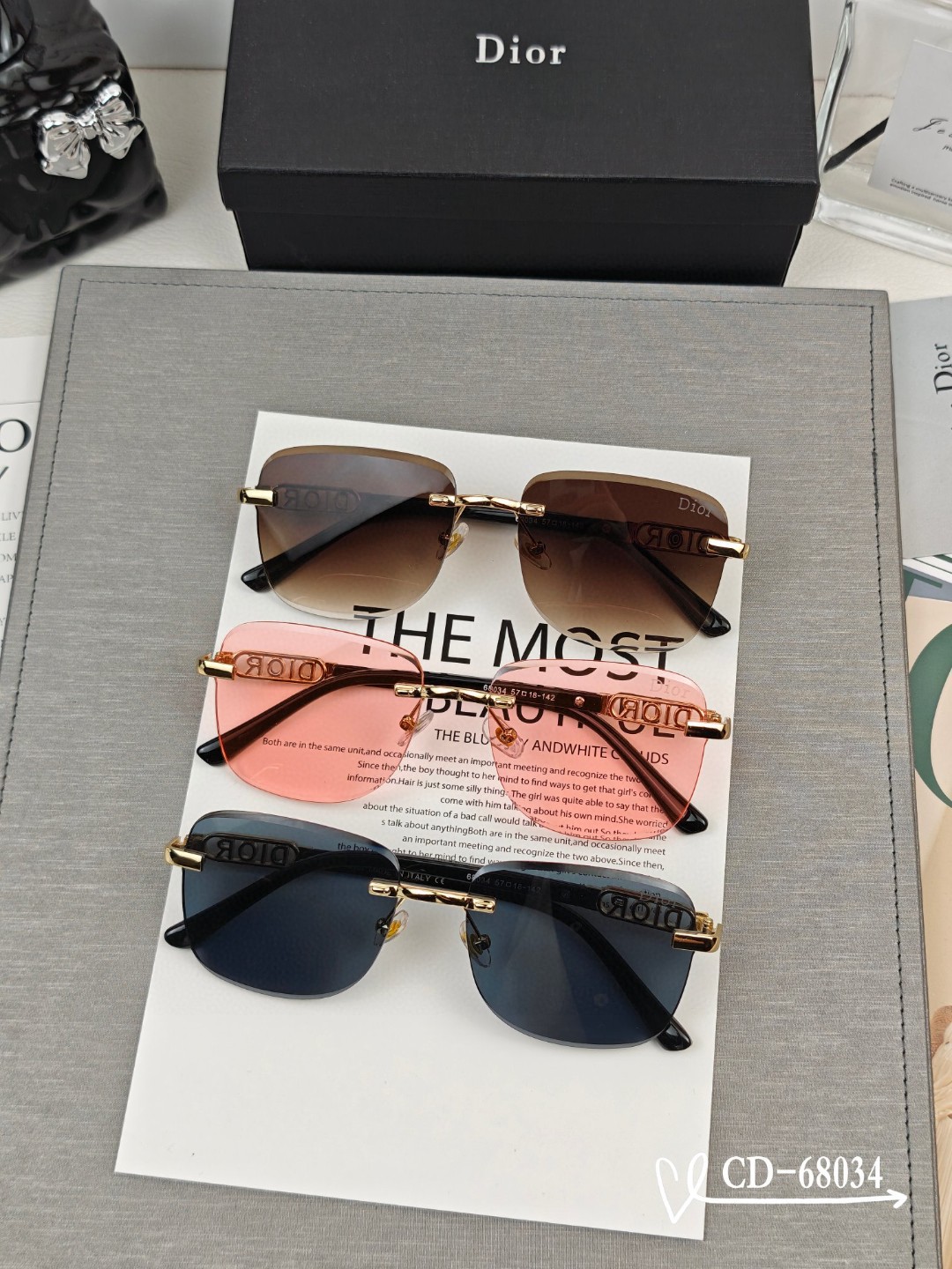    👓.【Dior-法国迪奥】
         🕶️.【宝丽来树脂偏光镜片】
         ⭐️