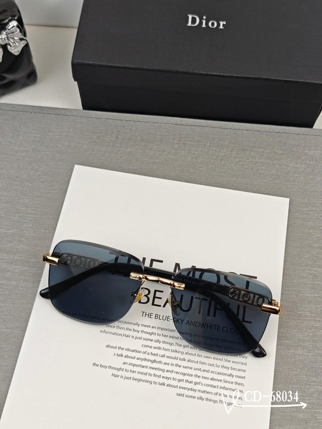    👓.【Dior-法国迪奥】
         🕶️.【宝丽来树脂偏光镜片】
         ⭐️
