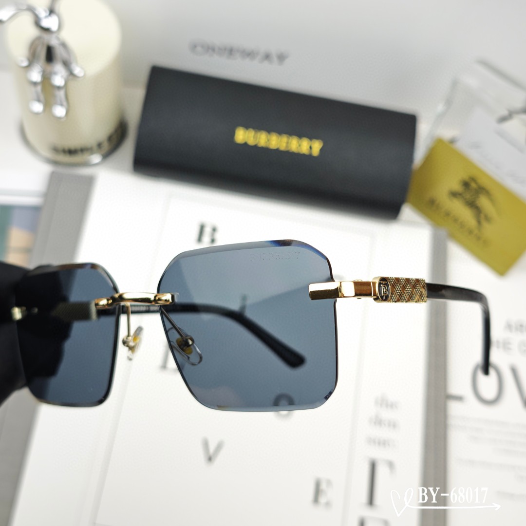   👓.【Burberry-巴宝莉】
         🕶.【宝丽来树脂偏光镜片】
         ⭐