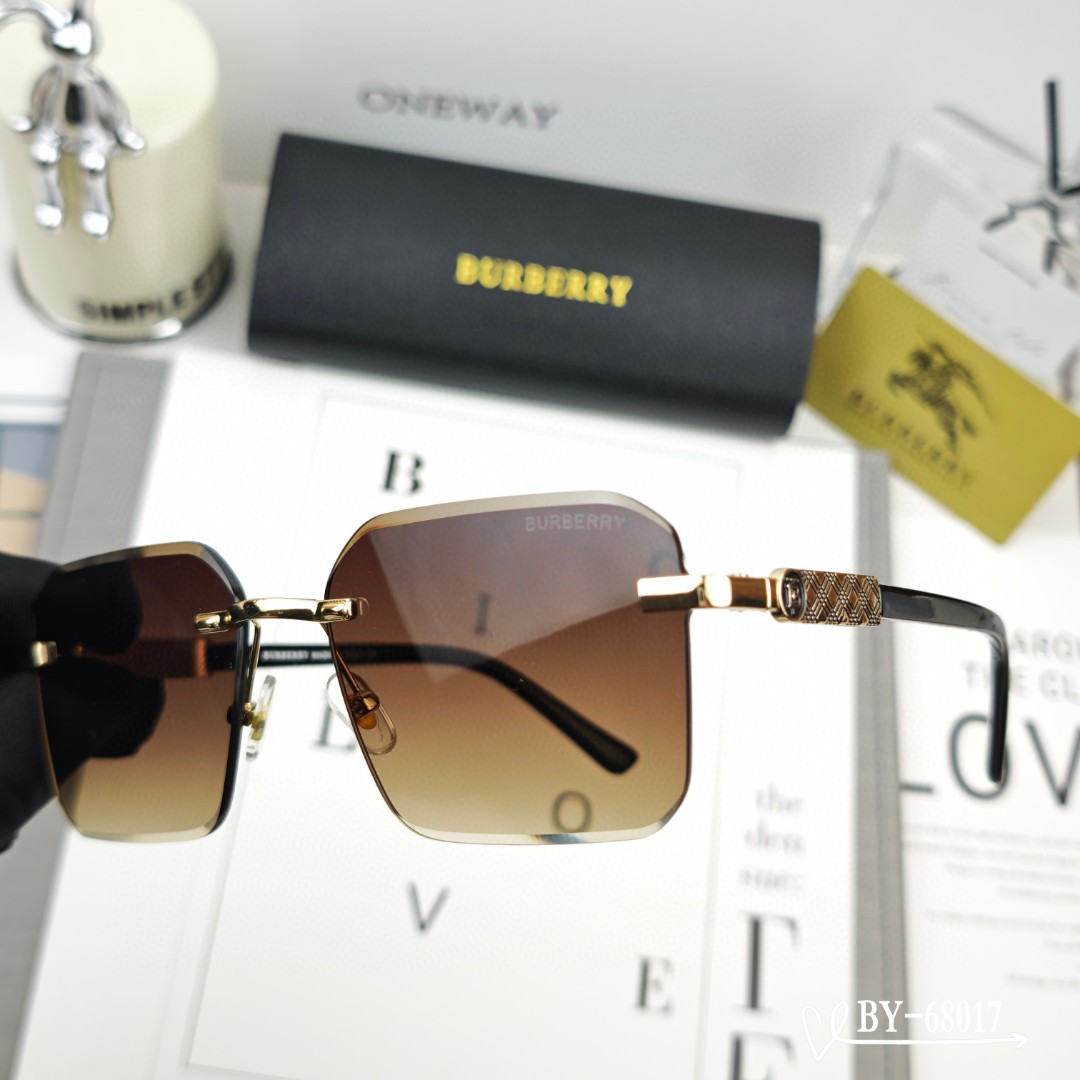   👓.【Burberry-巴宝莉】
         🕶.【宝丽来树脂偏光镜片】
         ⭐