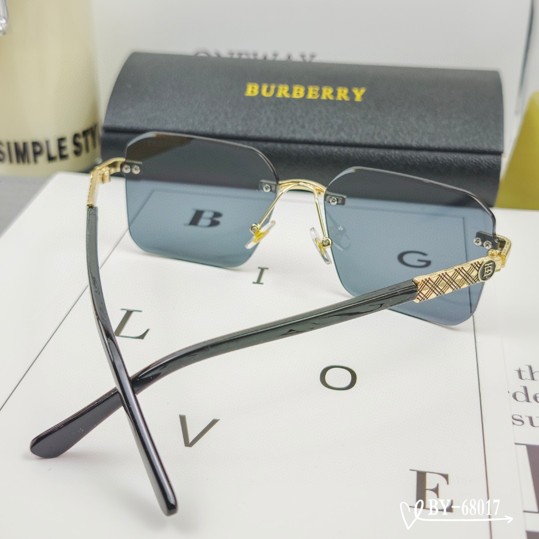   👓.【Burberry-巴宝莉】
         🕶.【宝丽来树脂偏光镜片】
         ⭐