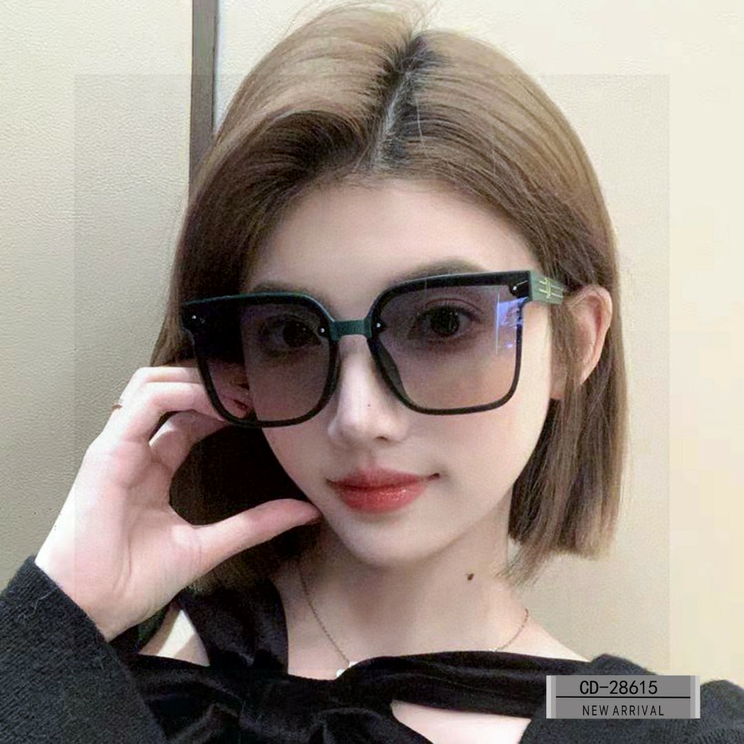   👓.【法国迪奥-DIOR】
         🕶️.【宝丽来树脂偏光镜片】
         ⭐️.