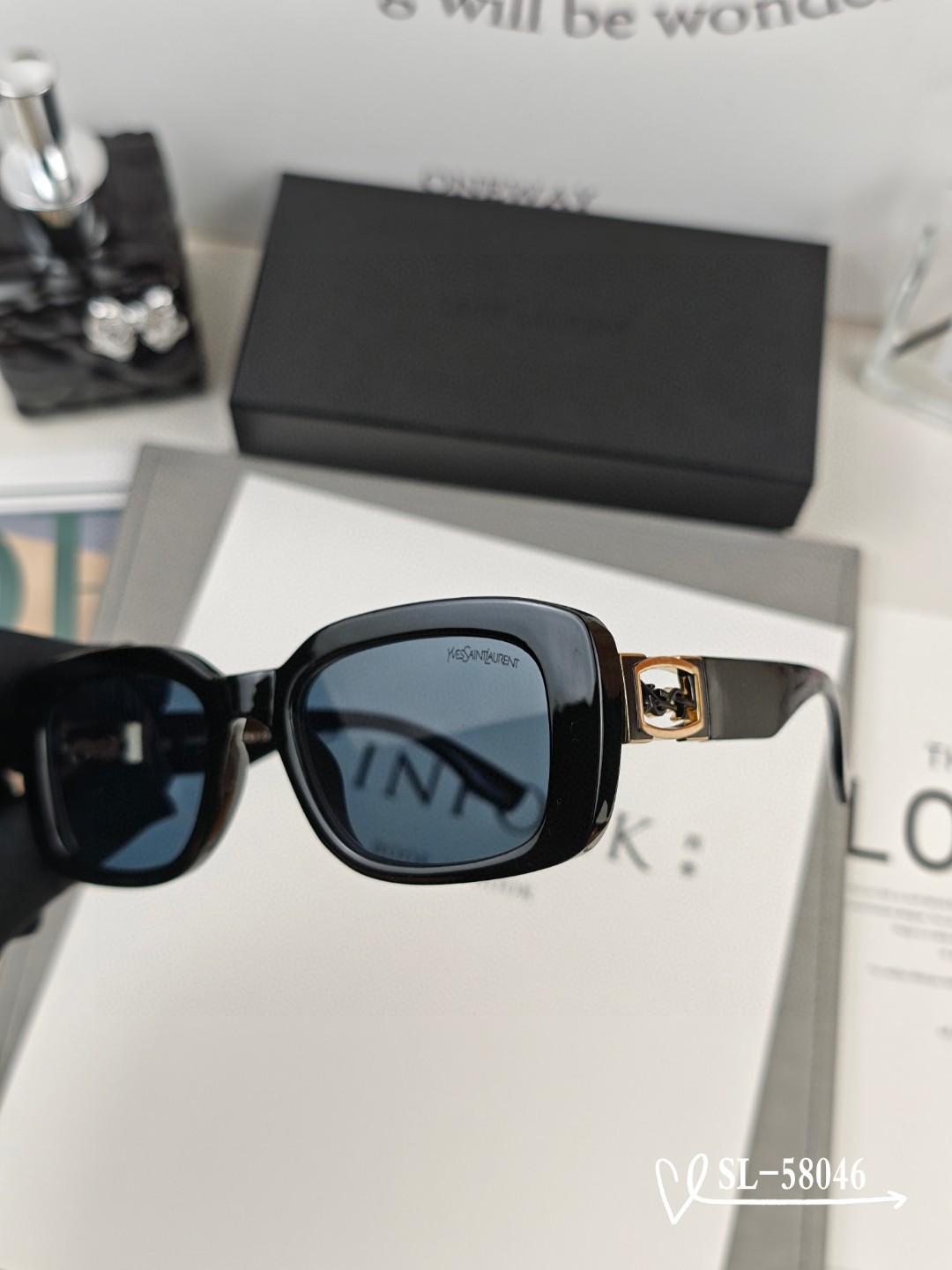   👓.【圣罗兰-ysl】
         🕶.【宝丽来树脂高清镜片】
         ⭐️ .【T