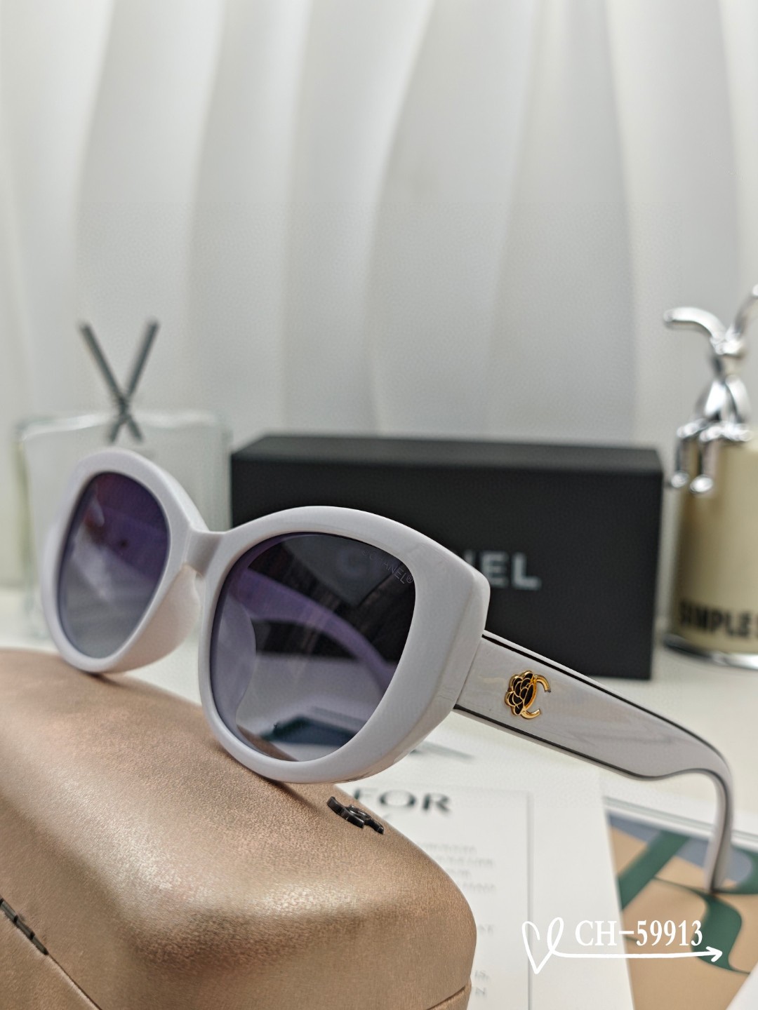   👓.【法国香奈儿-CHANEL】
         🕶.【宝丽来树脂高清镜片】
         ⭐